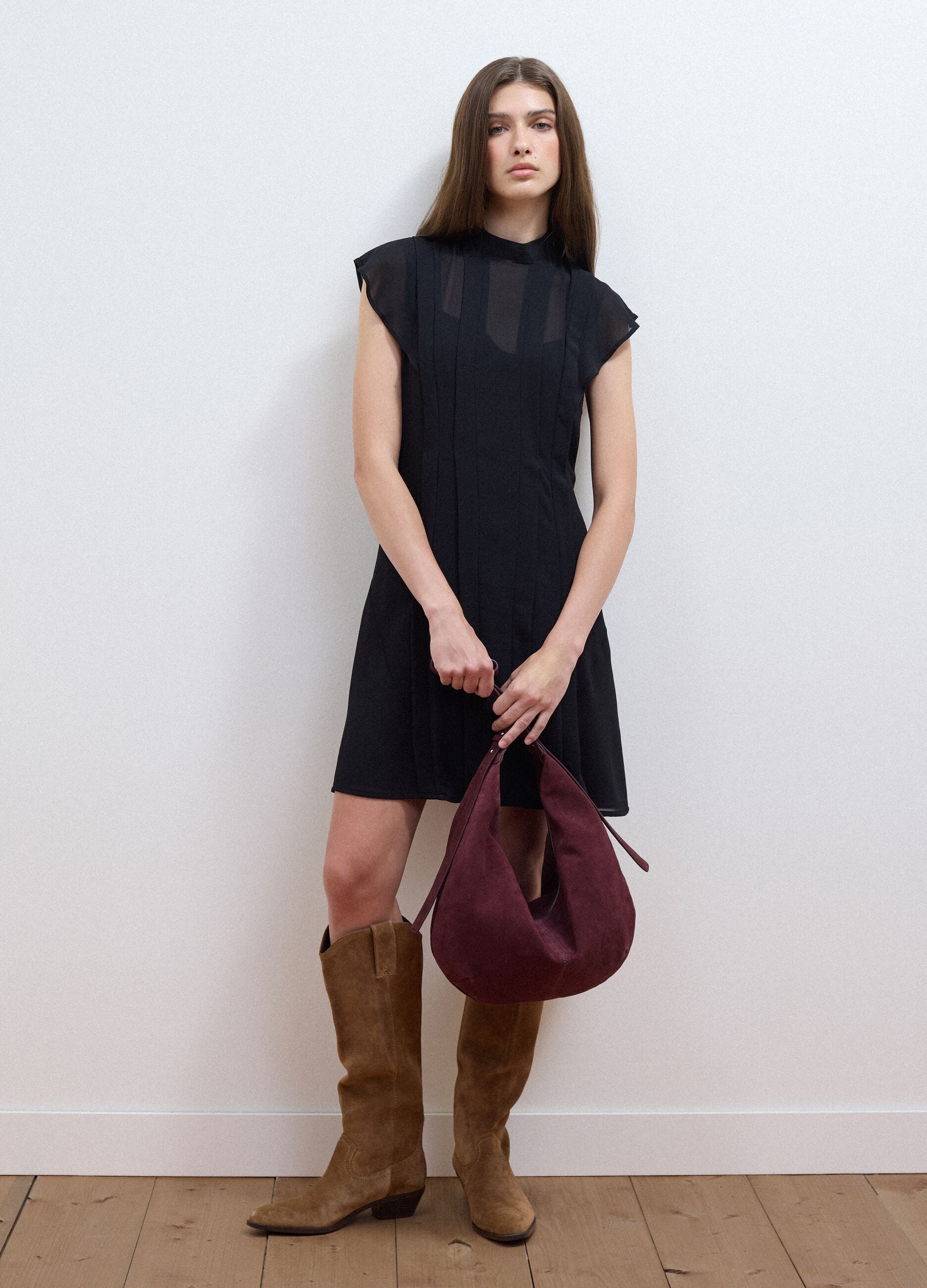 Black relaxed-fit dress with short ruffle sleeves