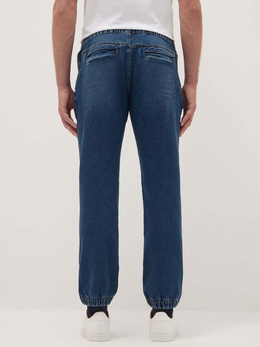 Regular fit blue denim jeans with elastic waistband_2