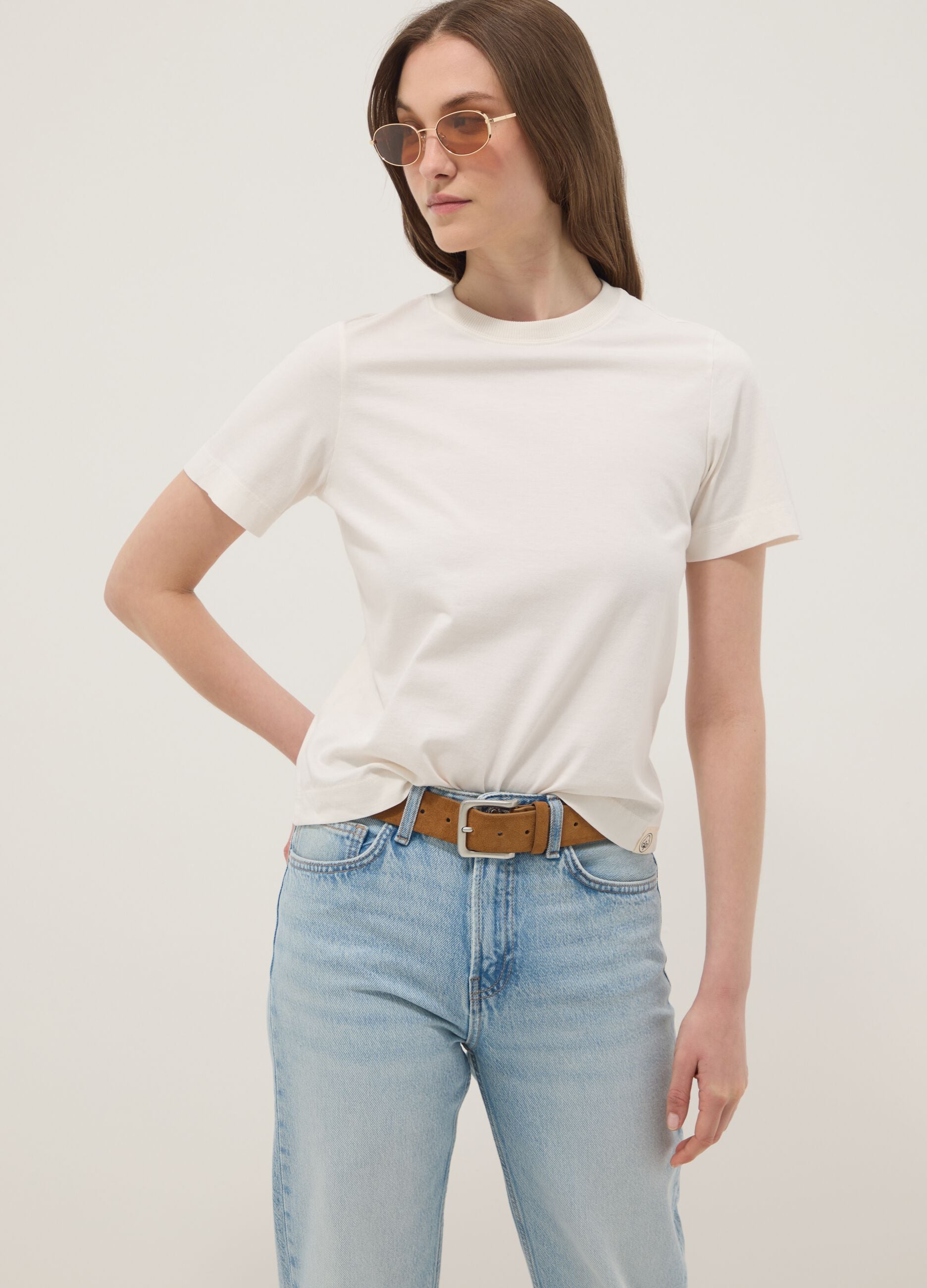 Beiges T-Shirt aus reiner Baumwolle mit kurzen &Auml;rmeln, Regular Fit