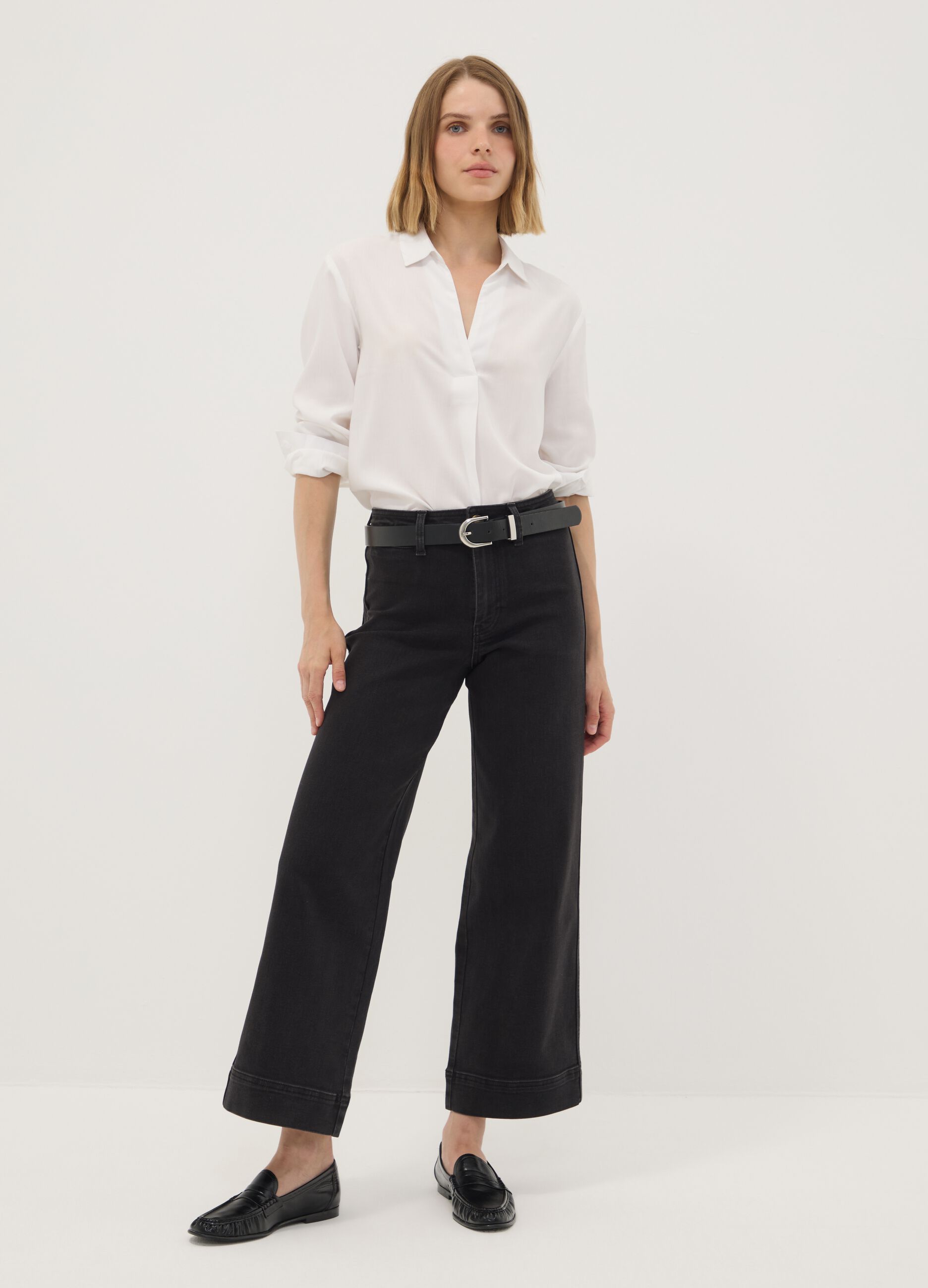 Black wide-leg jeans in stretch cotton