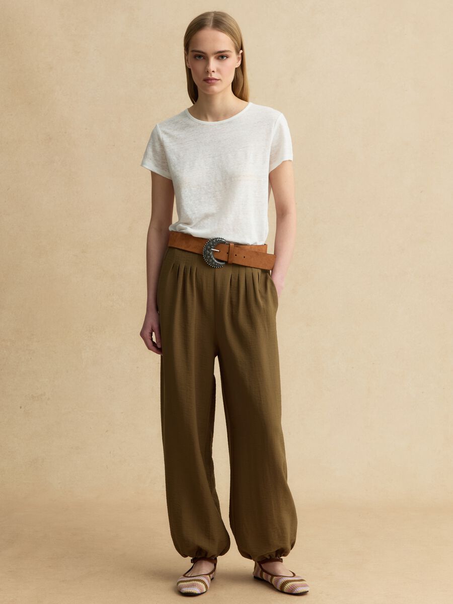 Camiseta blanca de manga corta en lino puro, corte regular_2