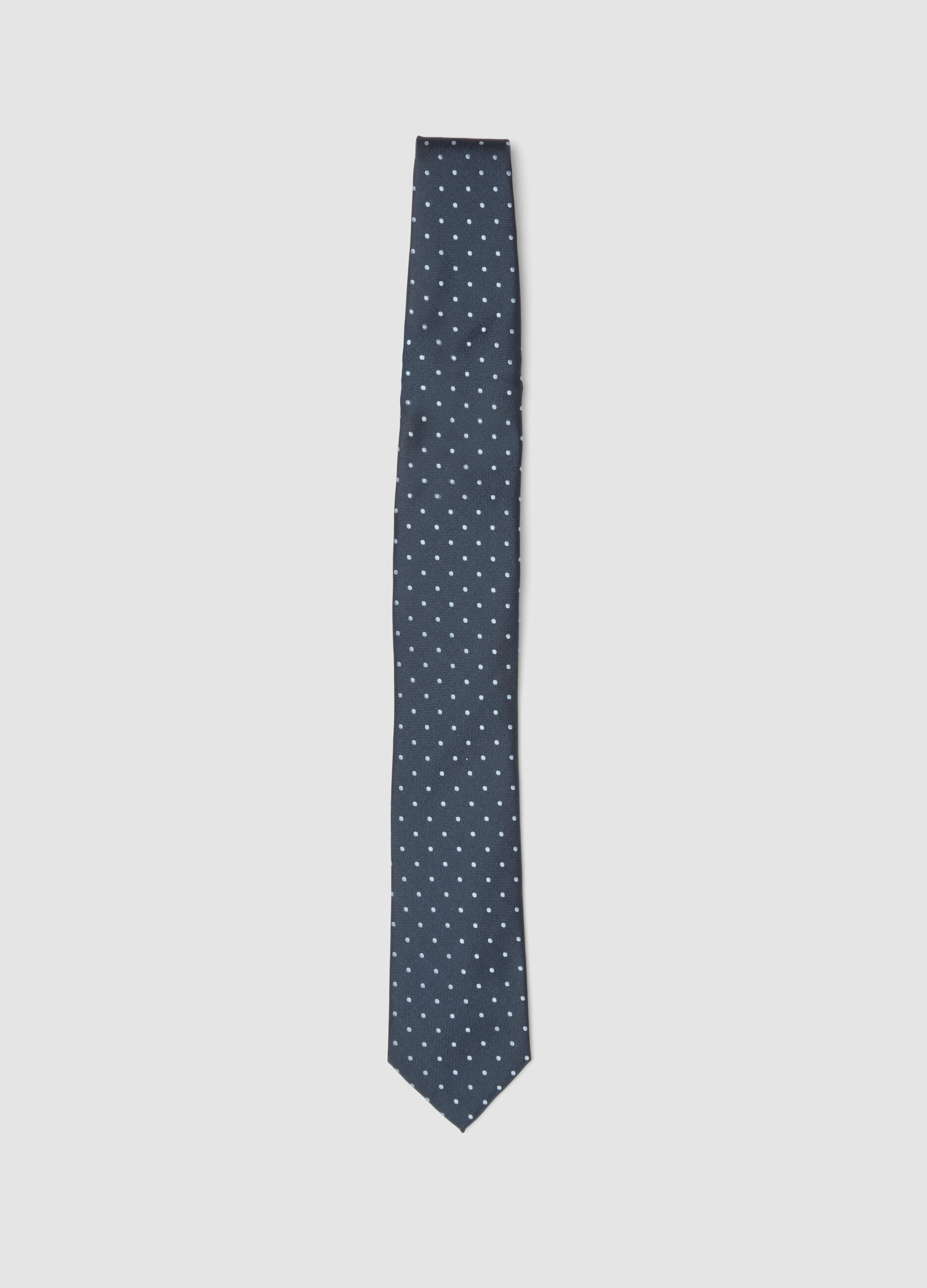 Blue polka dot tie with 7.5 cm blade