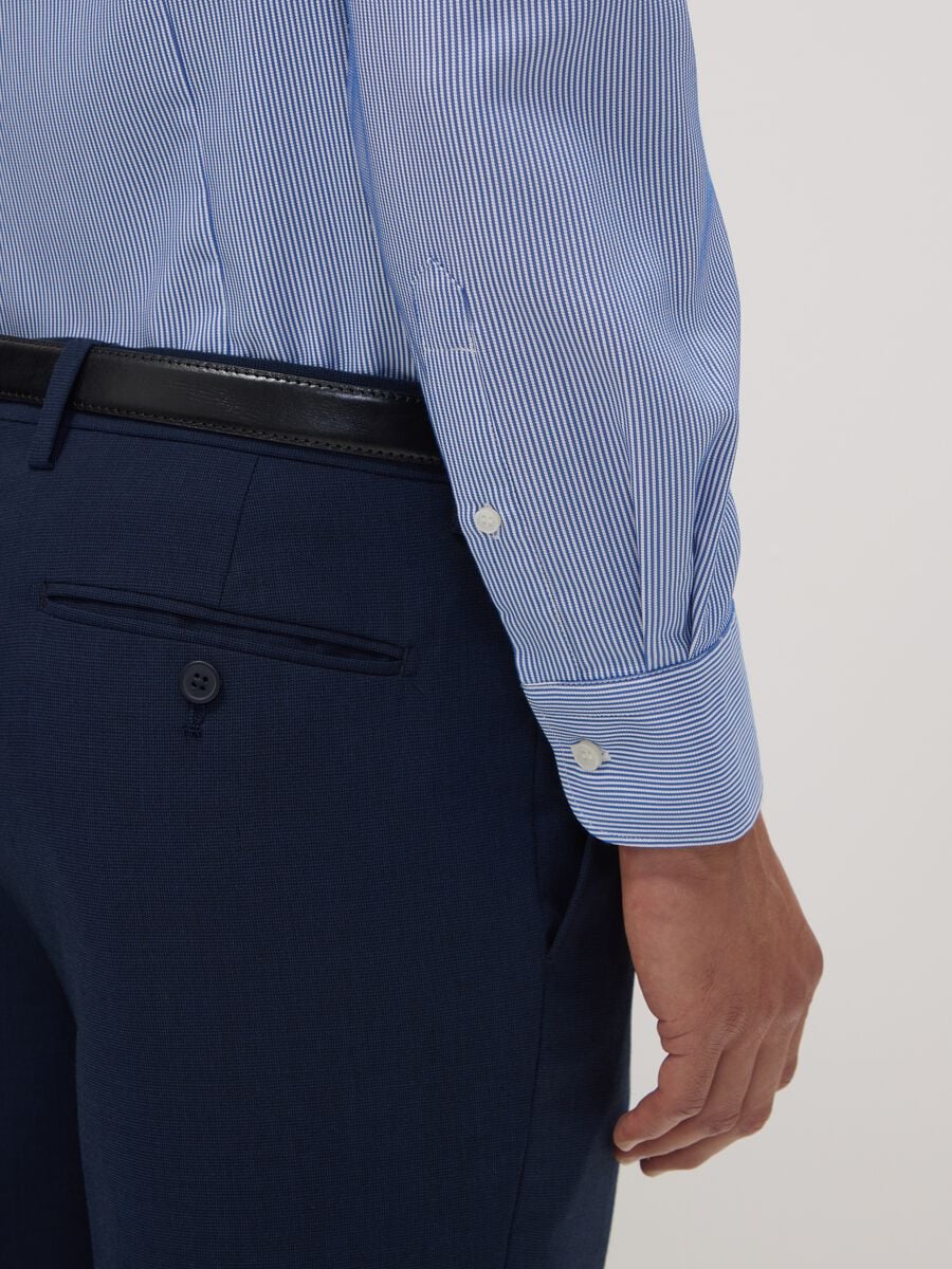 Camicia bianca e blu in dobby di misto lyocell a righe slim fit Easy Iron_2