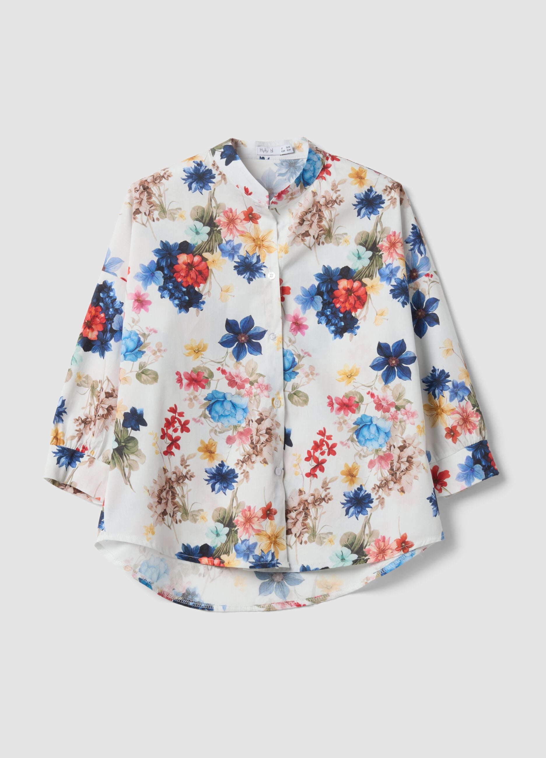 Camisa branca com flores em algod&atilde;o el&aacute;stico