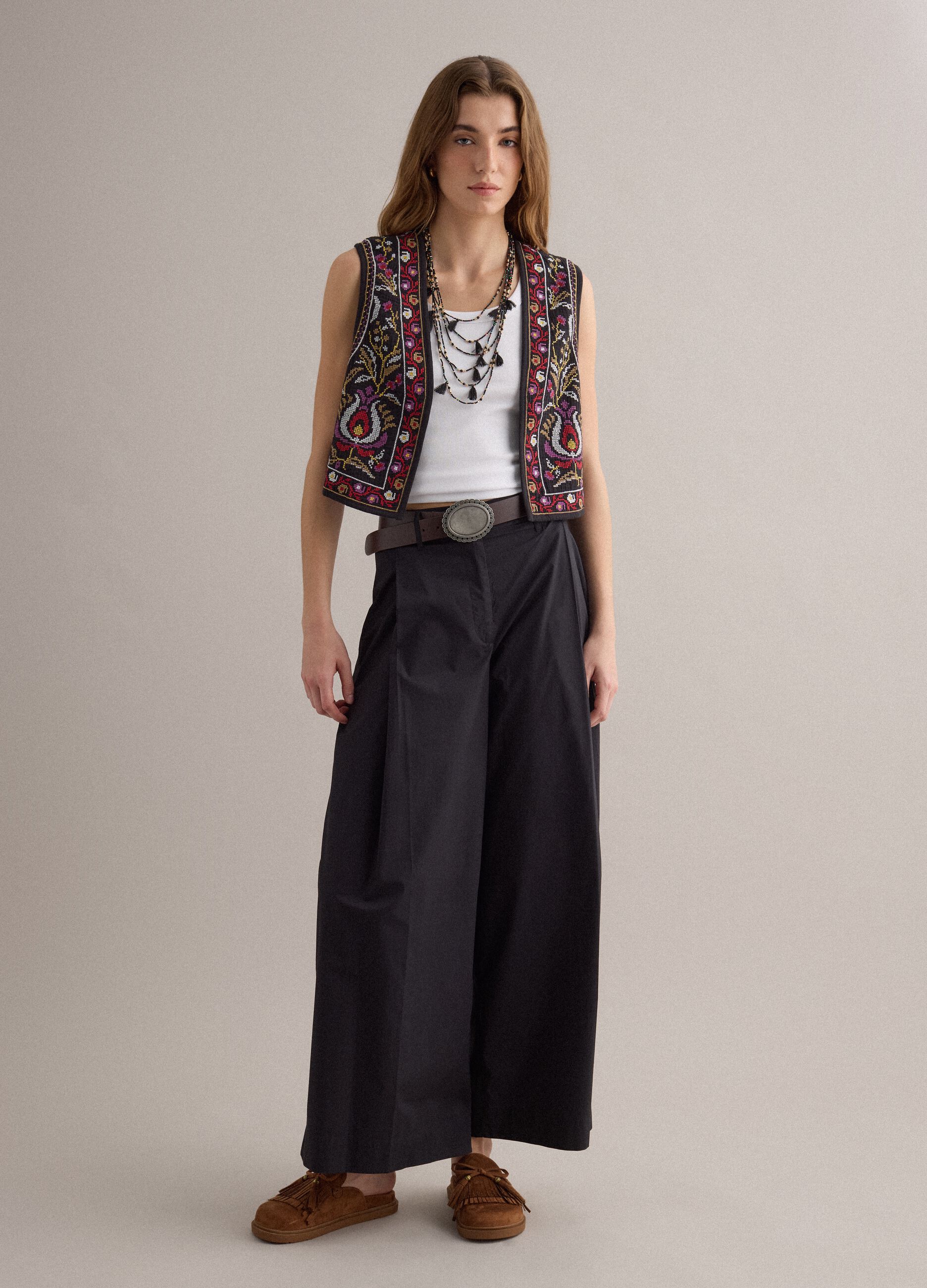 Black pure cotton gilet with embroidery