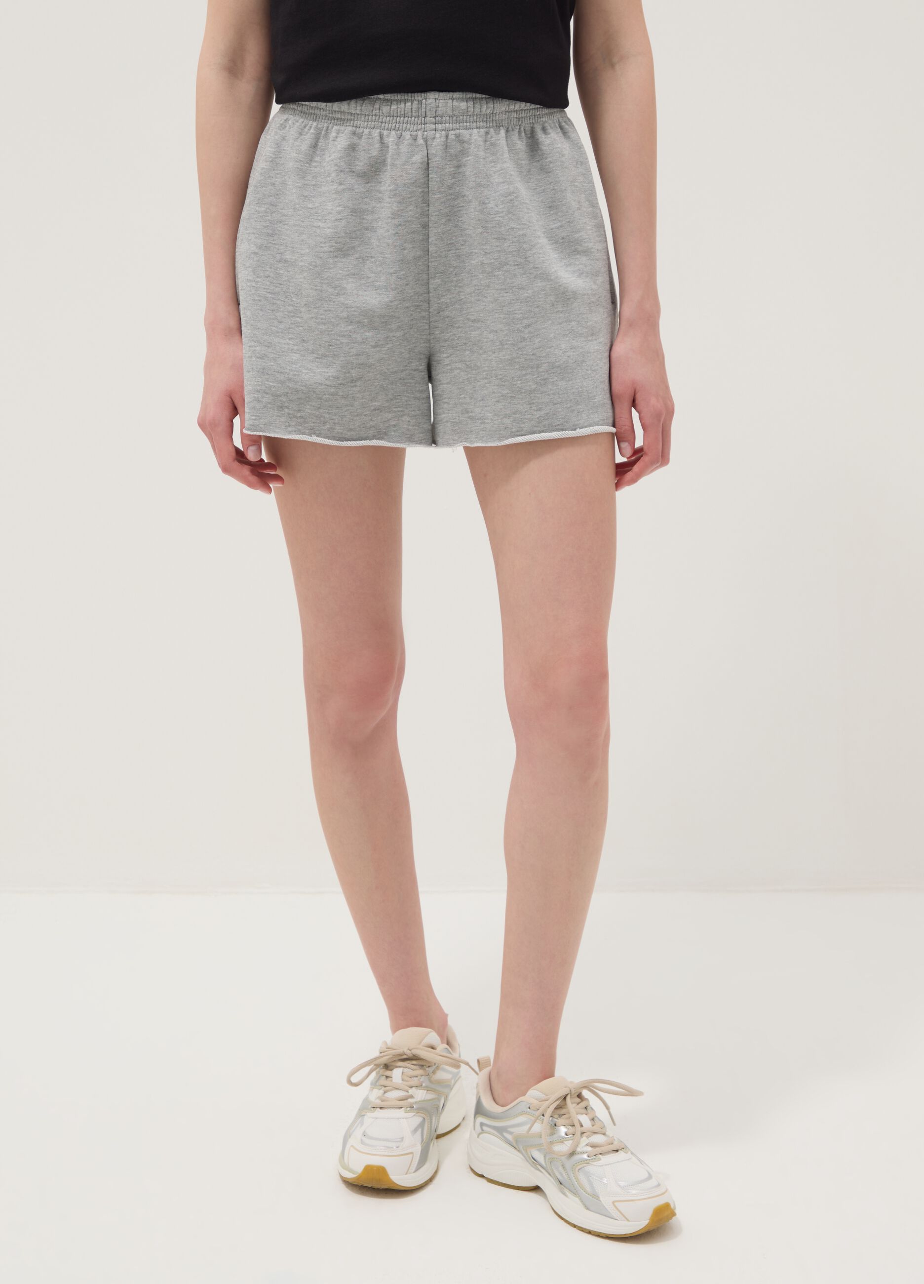 Grey cotton-blend shorts with elasticated waist
