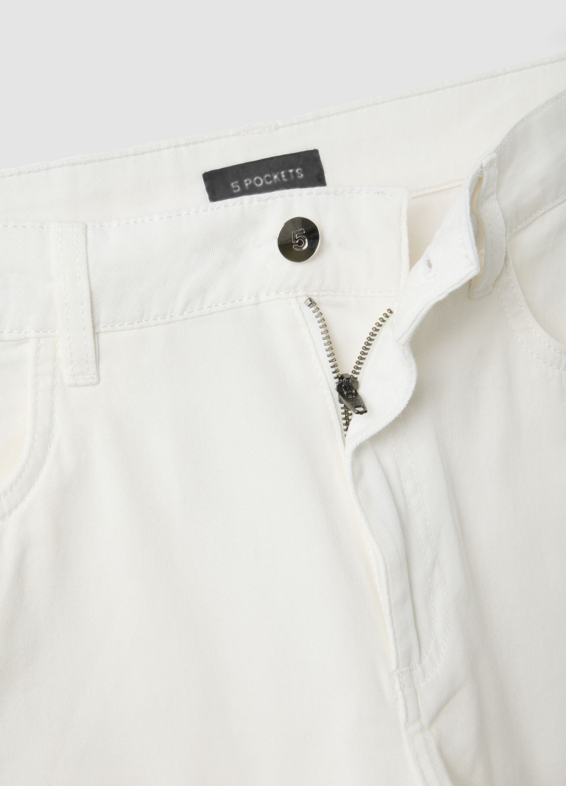 White pure cotton regular-fit shorts