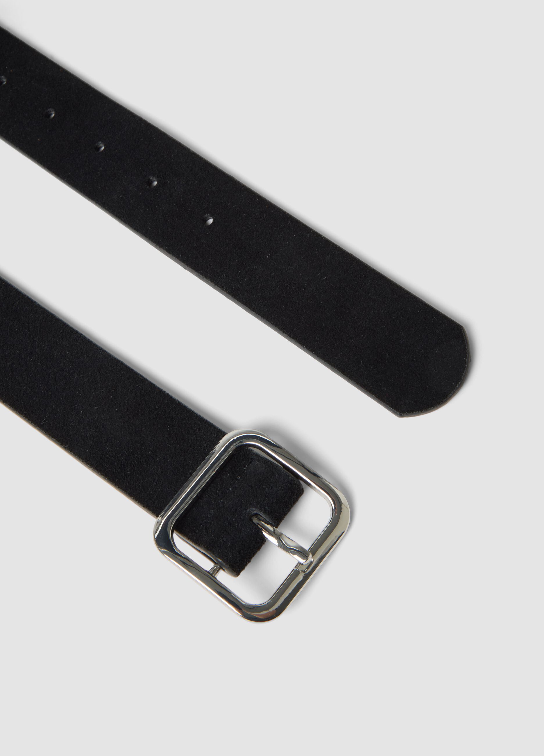 Cintura nera in vera pelle con borchie