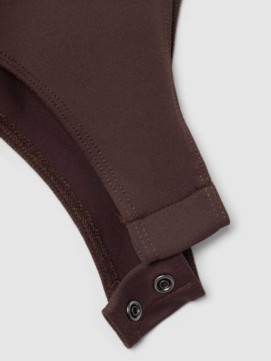 Brown fitted bodysuit with square neckline_5