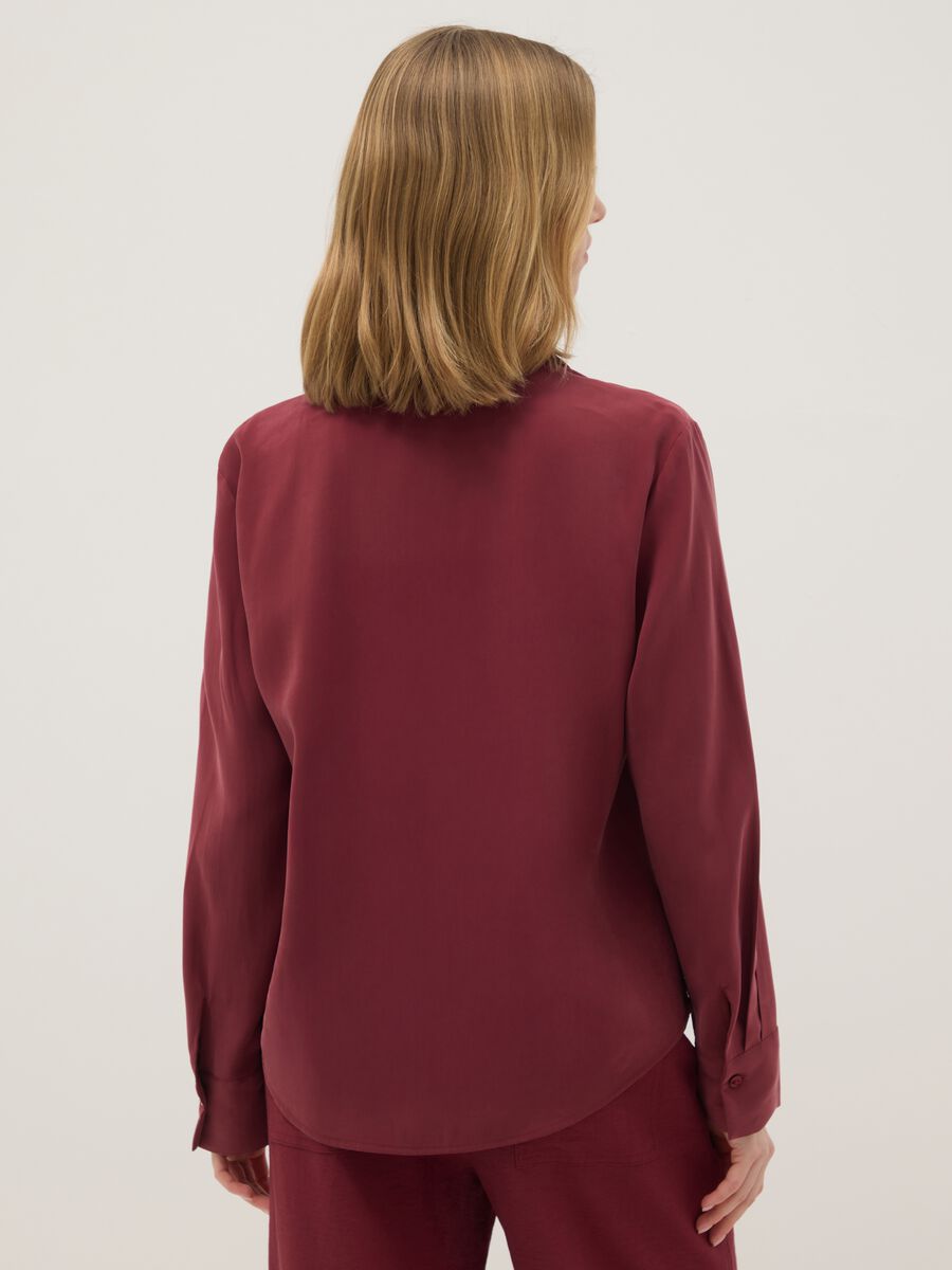 Rotes Langarmhemd im Viskose-Mischgewebe, Regular Fit_2