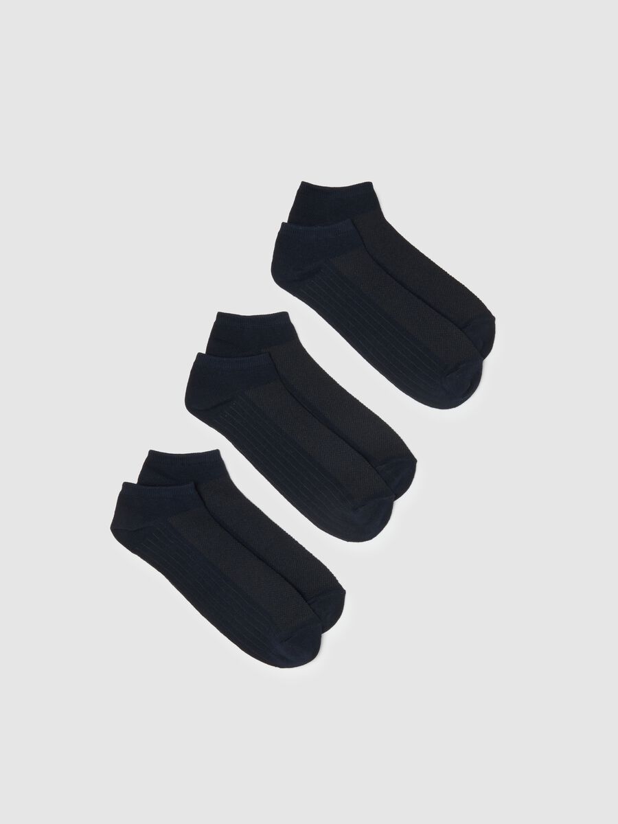 Triple pack of blue ankle sports socks in a cotton blend regular fit_0