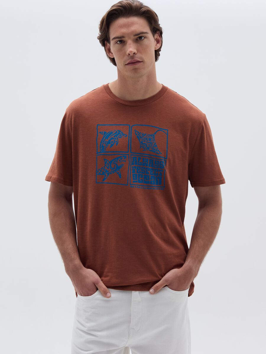 T-shirt in cotone con stampa animali marini_0