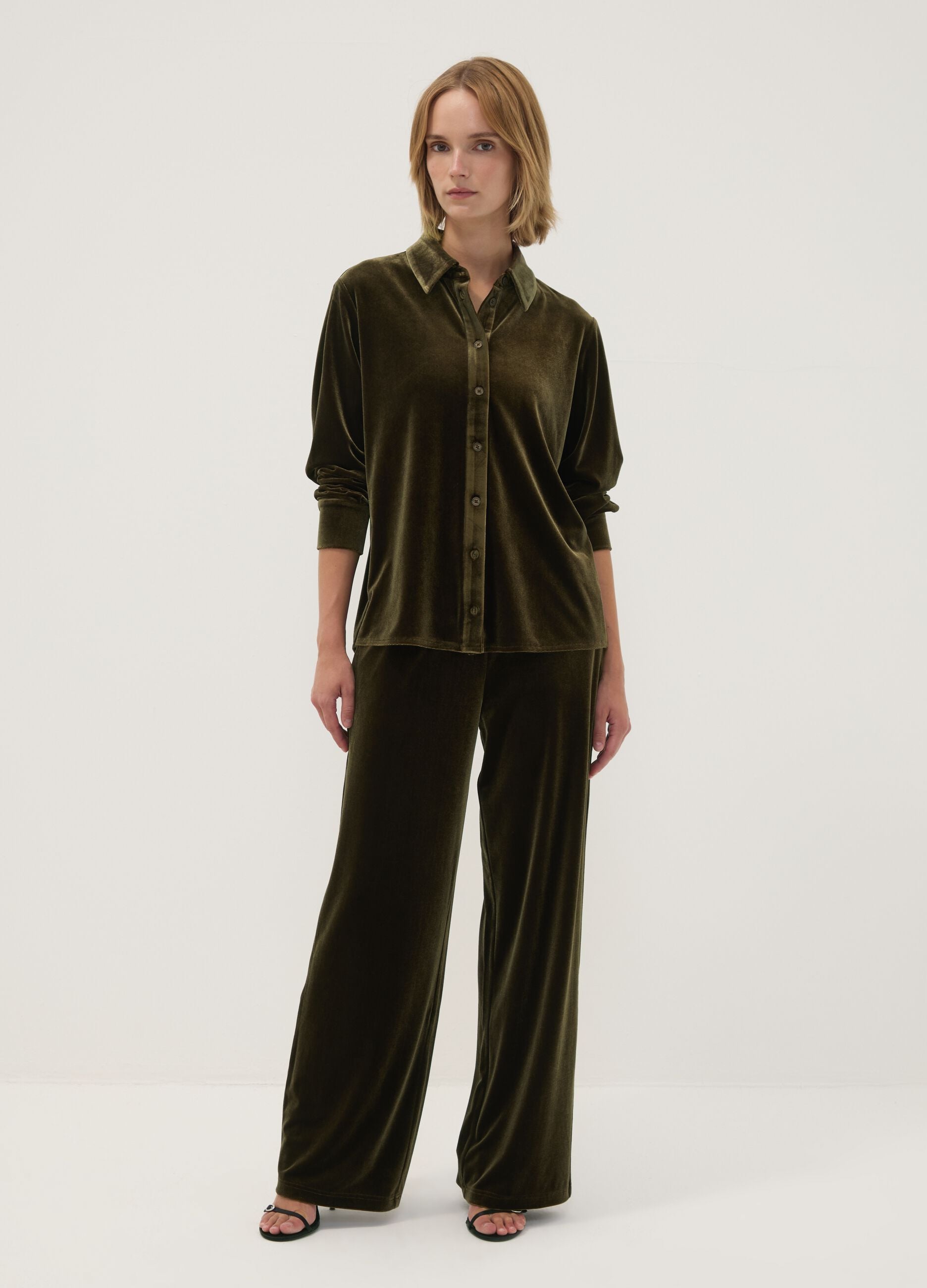 Pantaloni verdi wide leg in tessuto velour elasticizzato