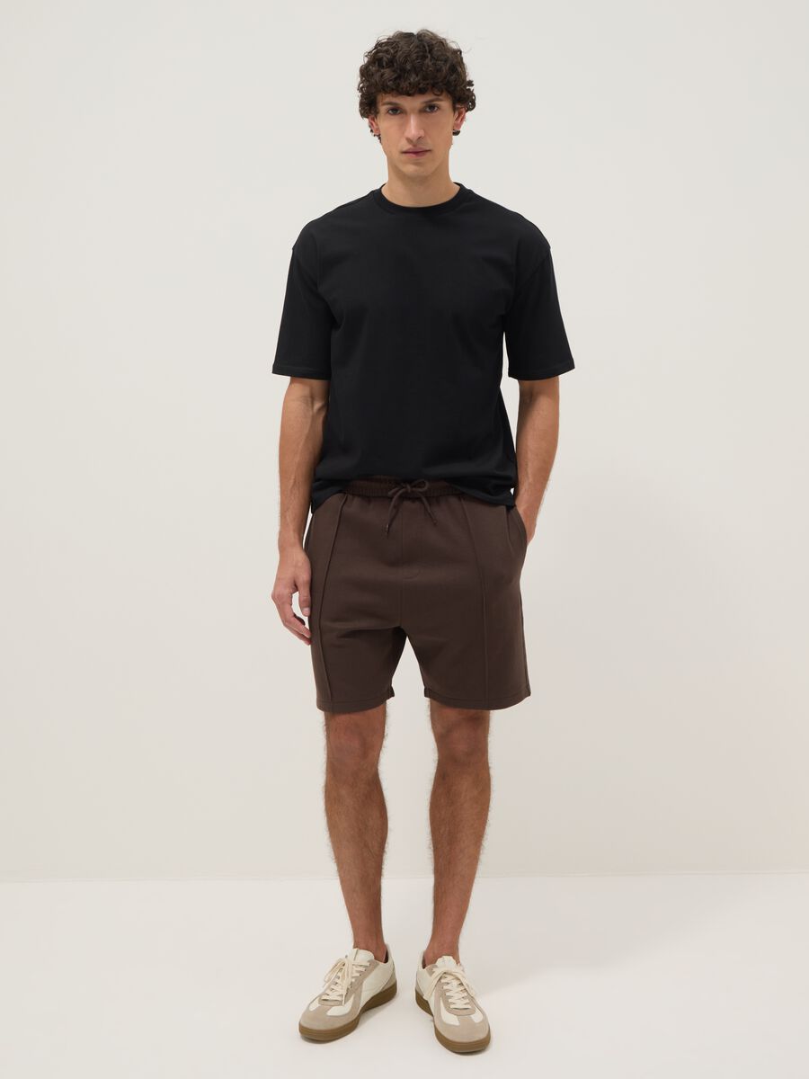 Braune Regular-Fit-Shorts aus Baumwollmischung mit Tunnelzug_0