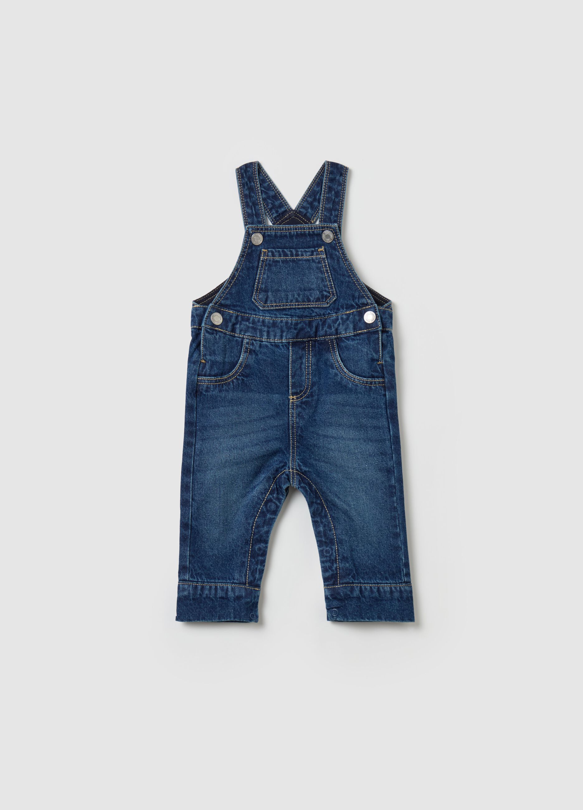Denim dungarees with pockets
