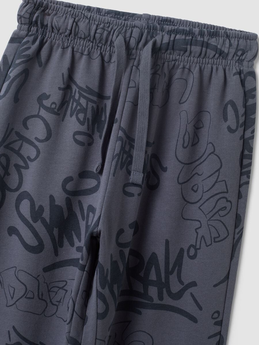 &Gamma;&kappa;&rho;&iota; oversize jogger &pi;&alpha;&nu;&tau;&epsilon;&lambda;ό&nu;&iota; &alpha;&pi;ό 100% &beta;&alpha;&mu;&beta;ά&kappa;&iota; &mu;&epsilon; all-over &sigma;&tau;ά&mu;&pi;&alpha; &gamma;&iota;&alpha; &alpha;&gamma;ό&rho;&iota;_2