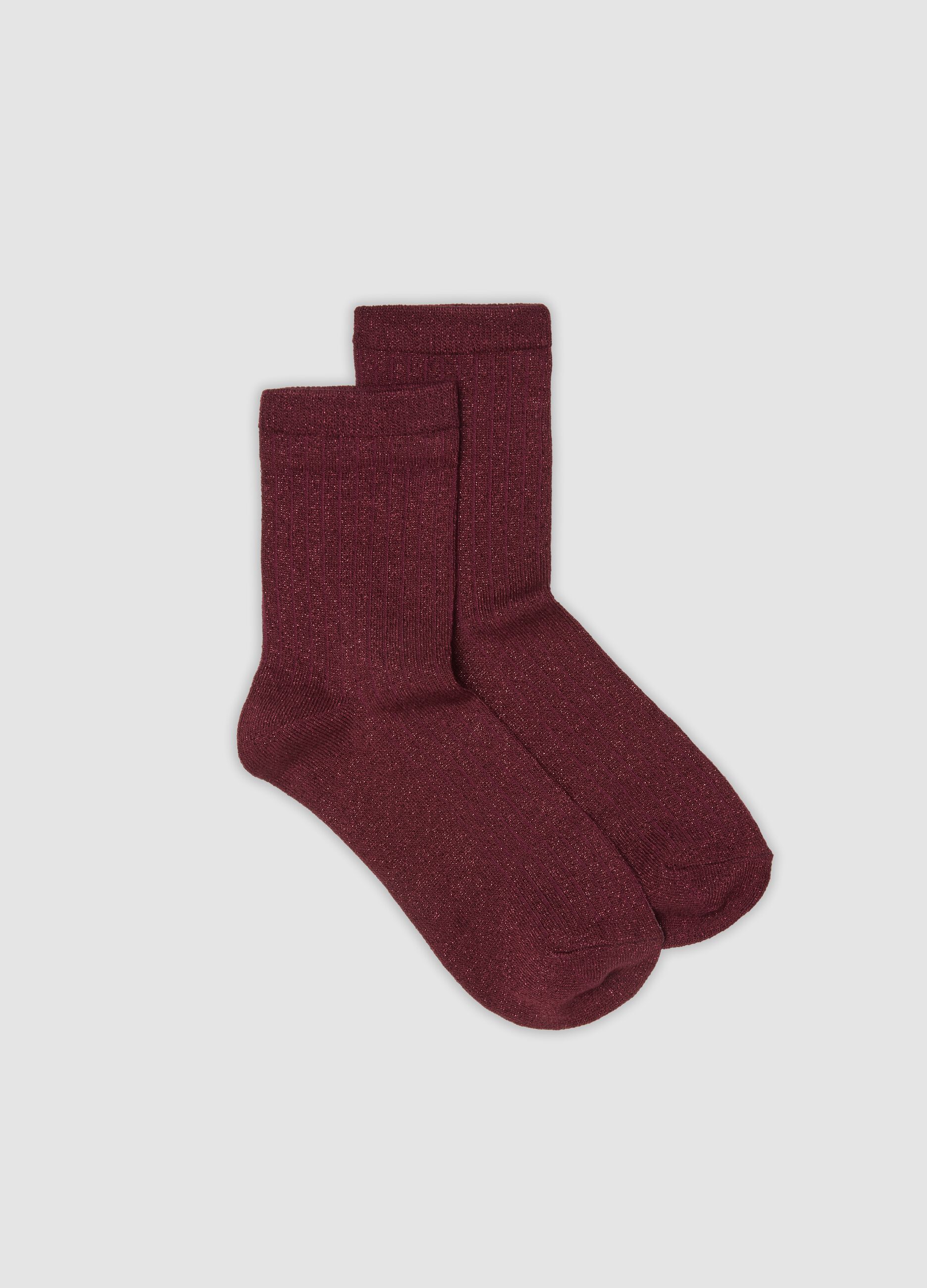 Rote Stretch-Socken mit Lurexgarn