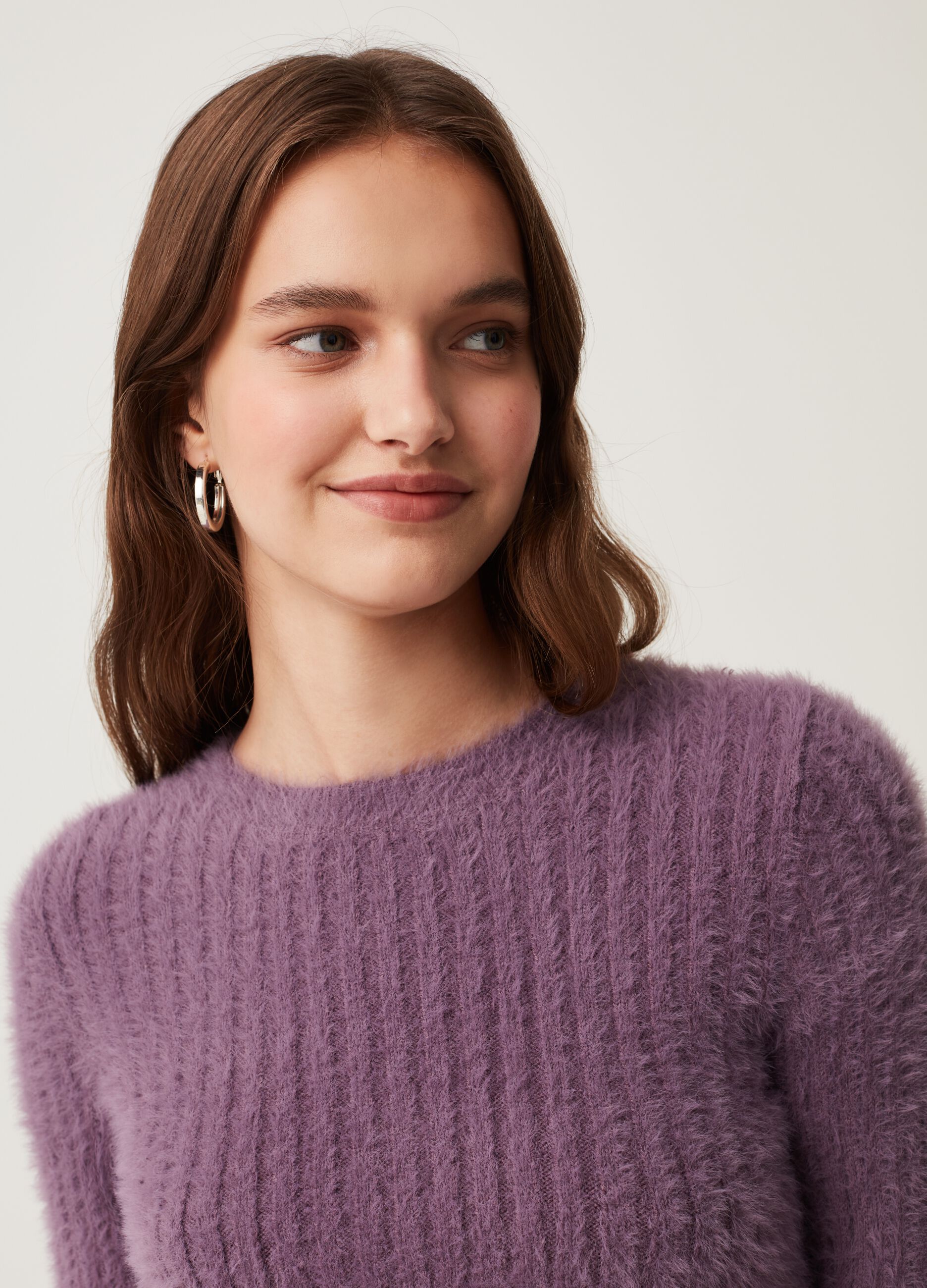 Crop pullover with flat ribbing_1