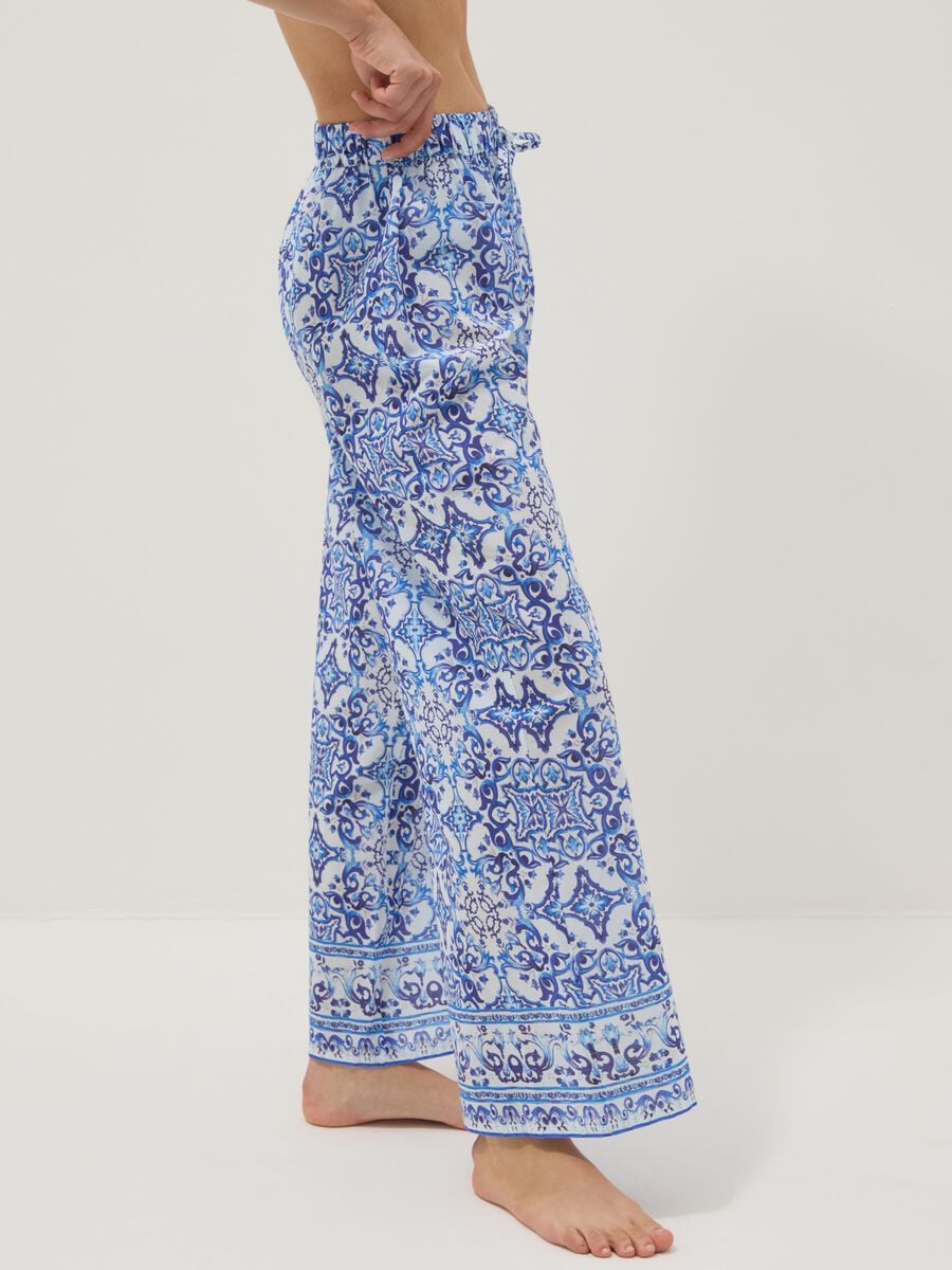 Blue pure cotton trousers with all-over print_3