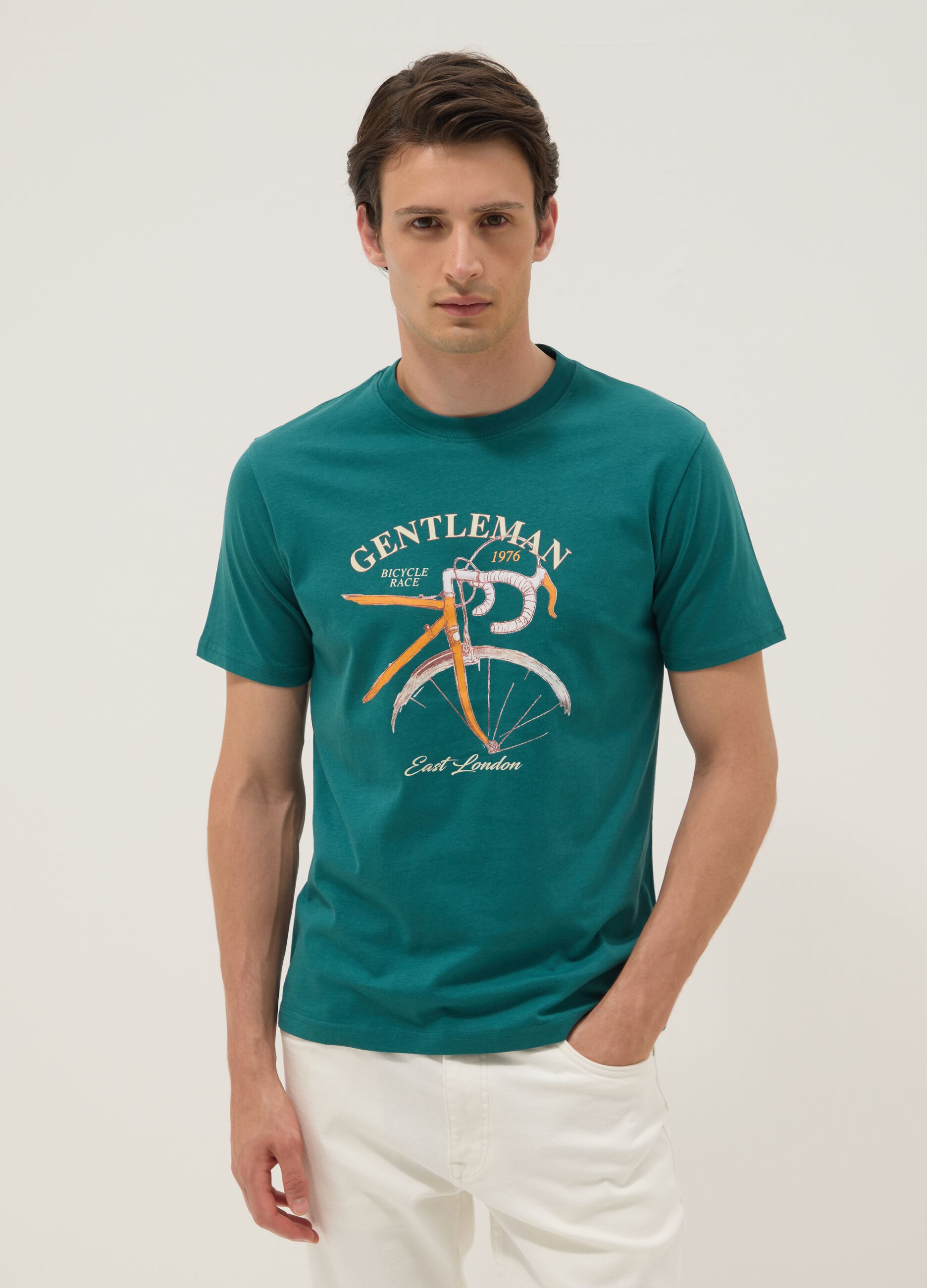 Gr&uuml;nes Kurzarm-T-Shirt aus reiner Baumwolle, Regular Fit