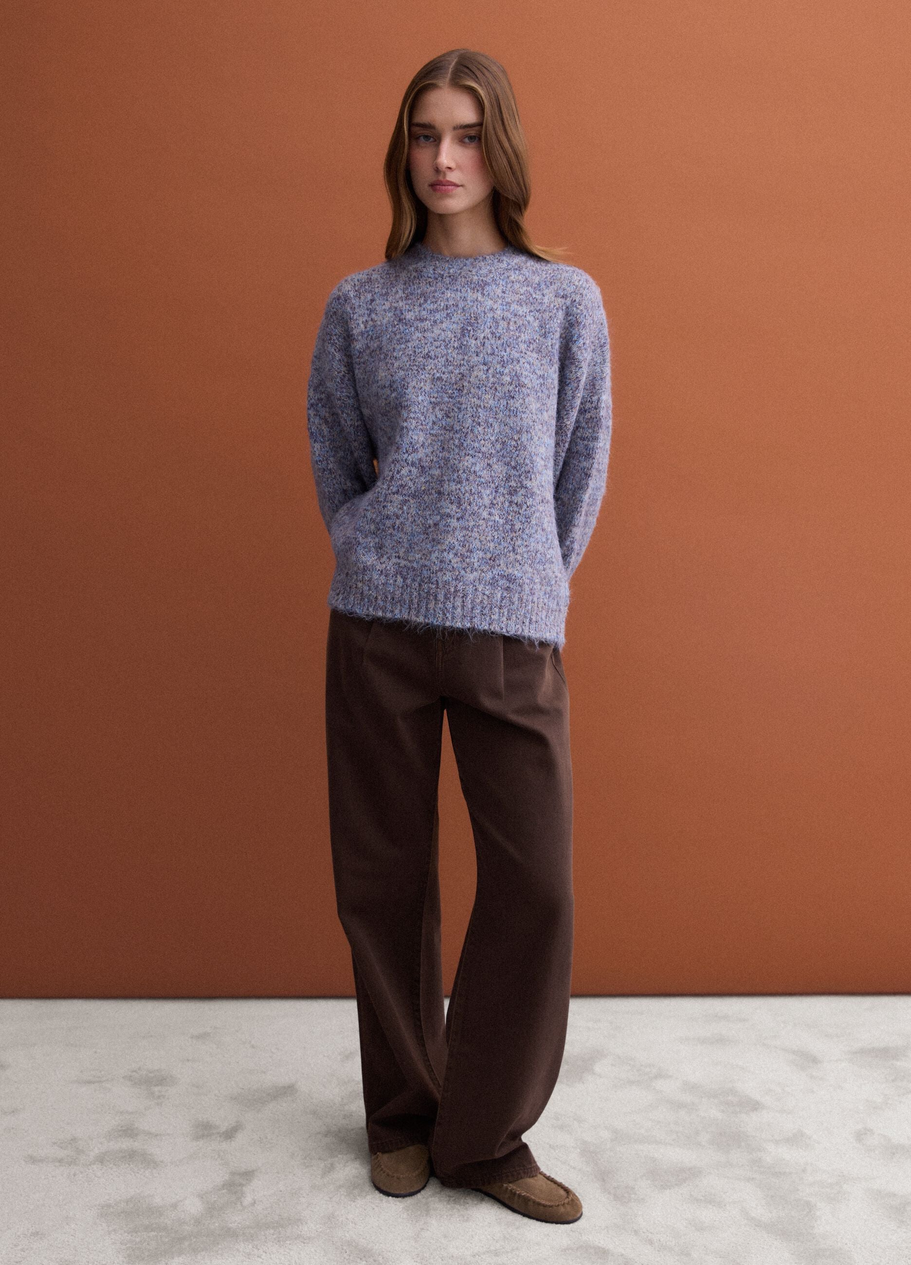 Blau melierter Rundhals-Pullover aus Stretchwolle