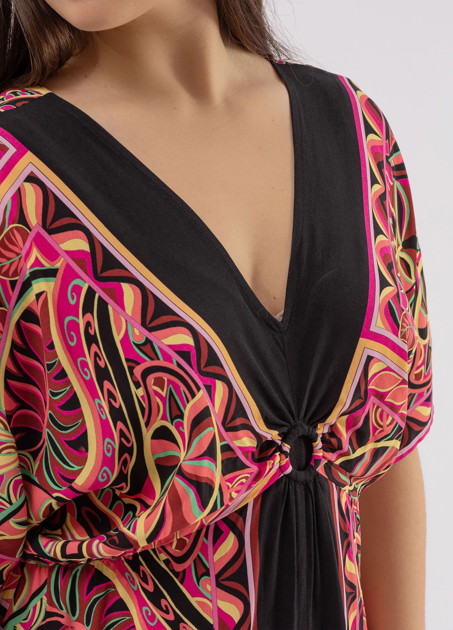 Curvy long dress with tropical print_2