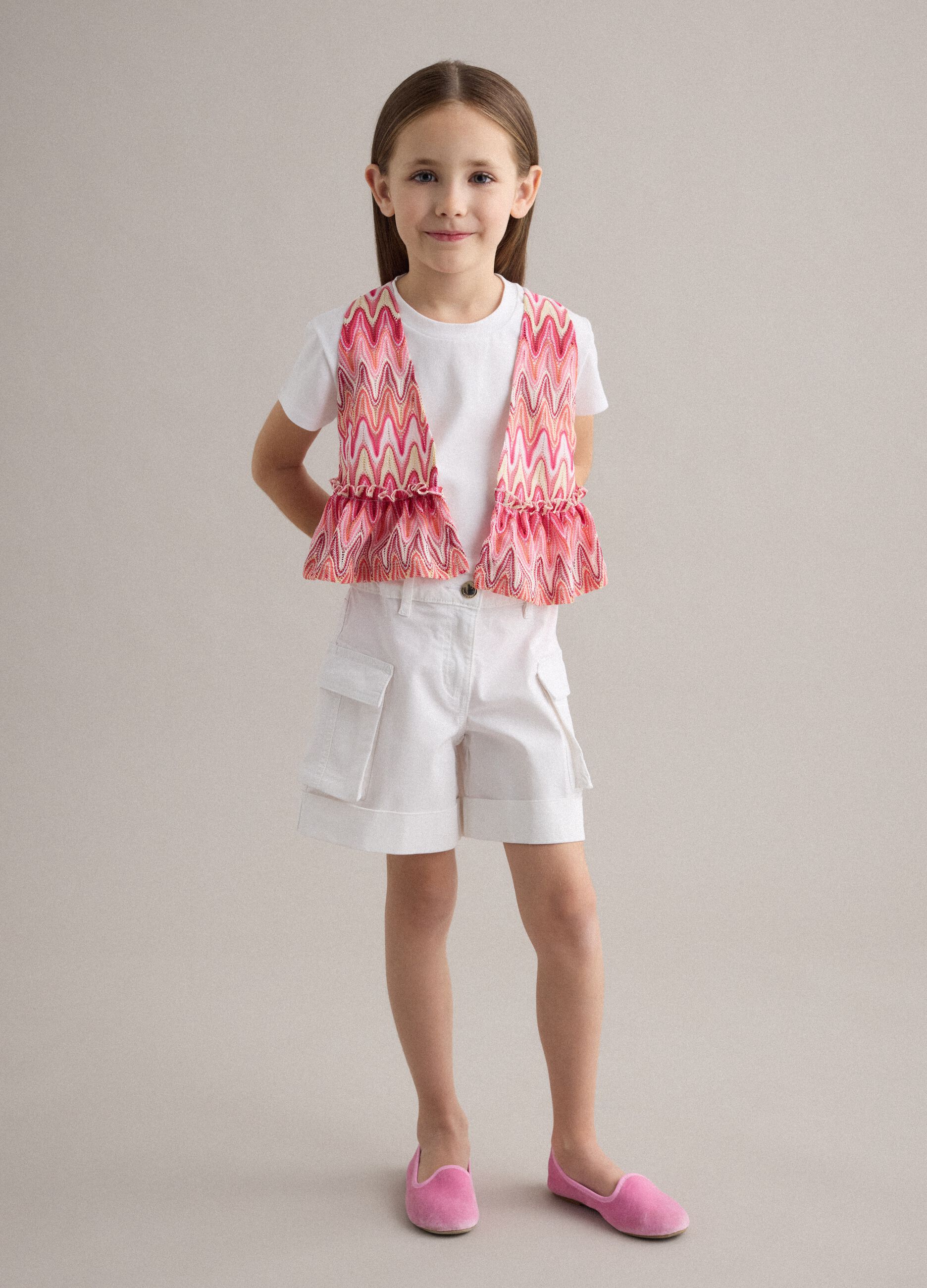 White stretch cotton cargo shorts