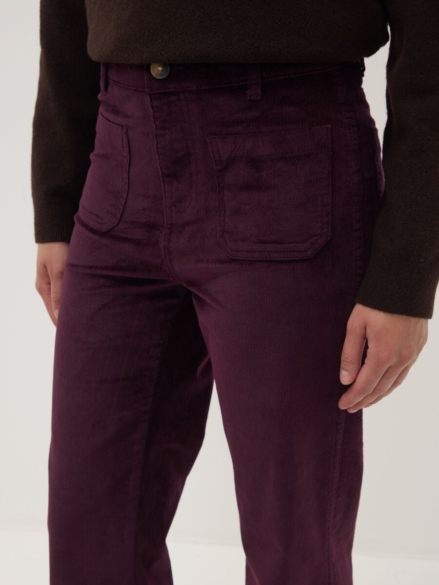 Pantaloni viola flare in cotone e modal elasticizzato a coste_2