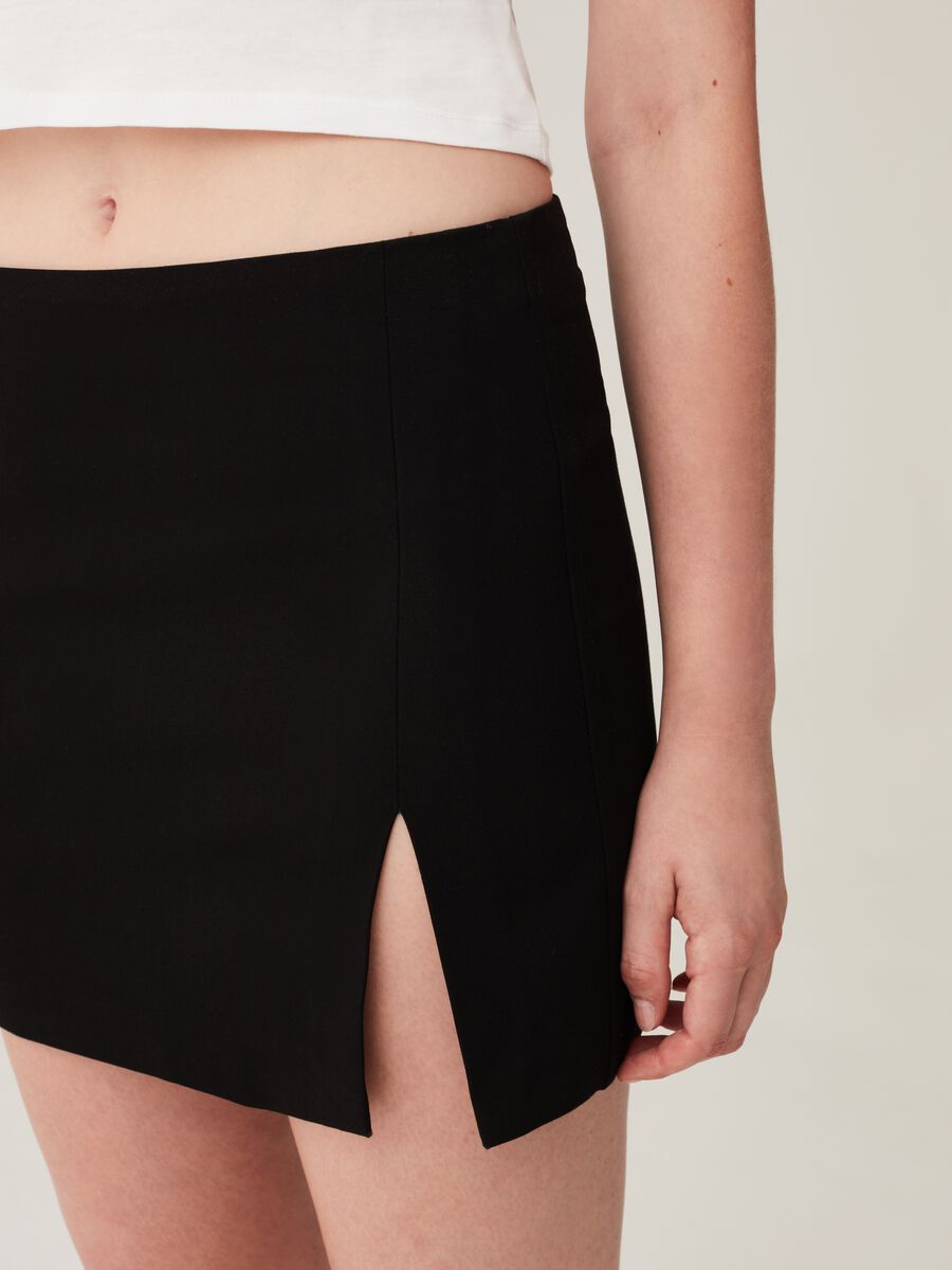 Miniskirt with split_3