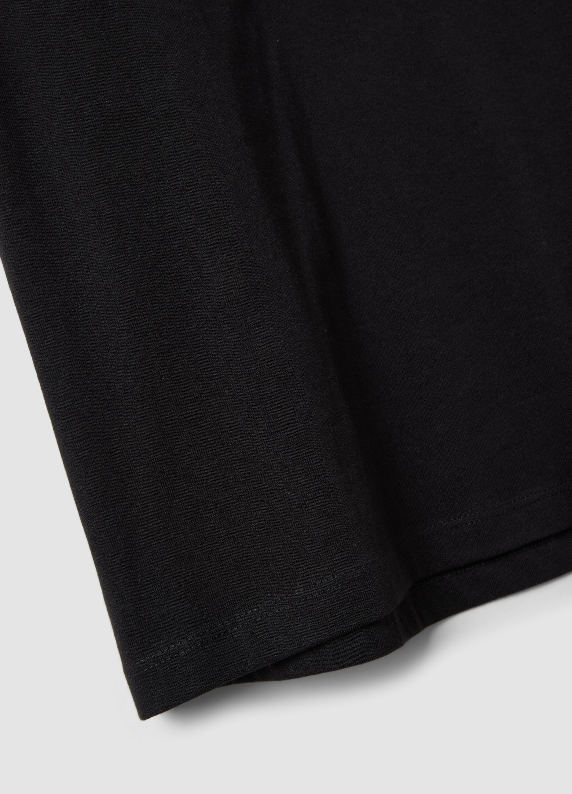 Black short-sleeve T-shirt in pure cotton
