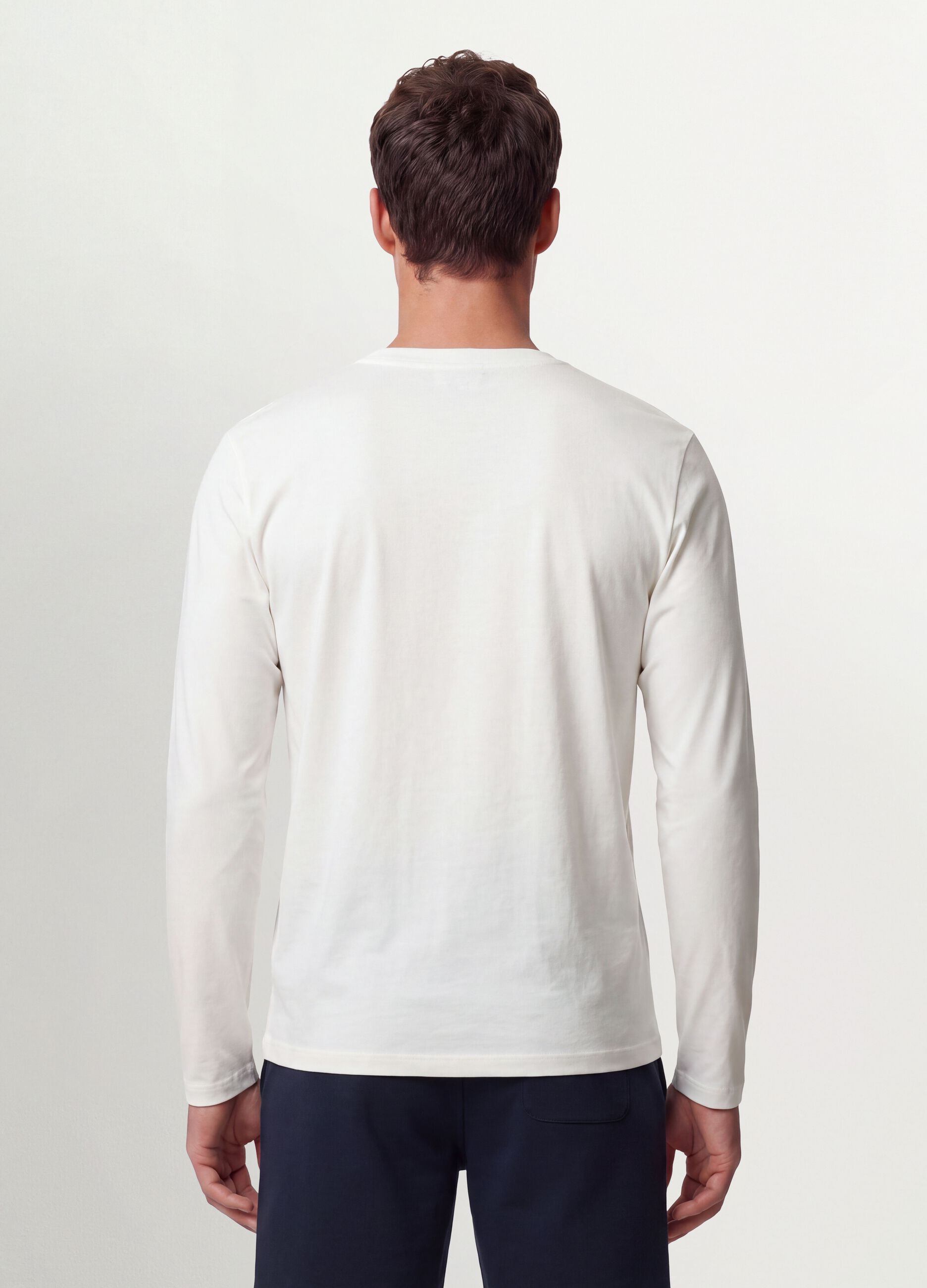 White long-sleeve T-shirt in pure organic cotton with crew neck