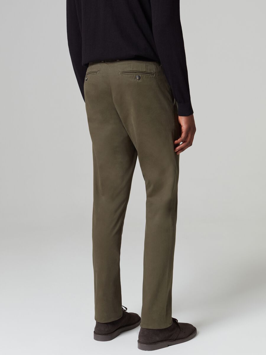 Regular-fit trousers in stretch twill_2