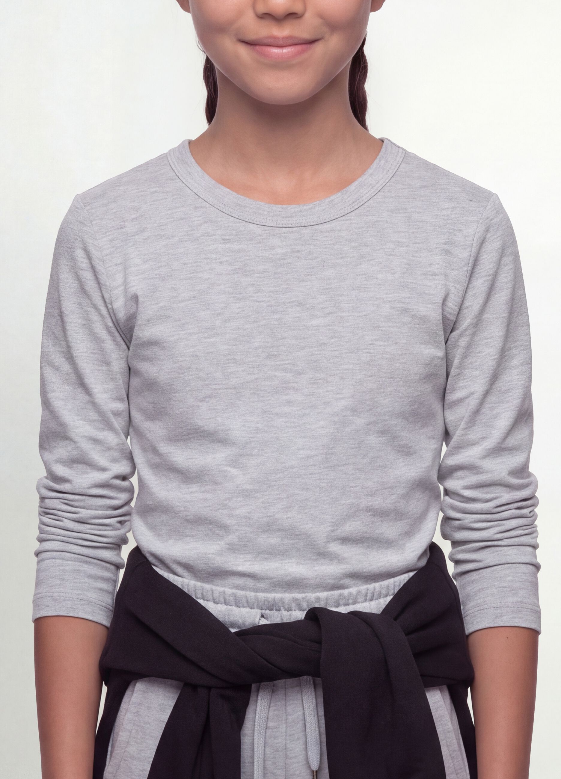 Graues T-Shirt aus Bio-Baumwolle und elastischer Viskose mit Rippkragen f&uuml;r M&auml;dchen