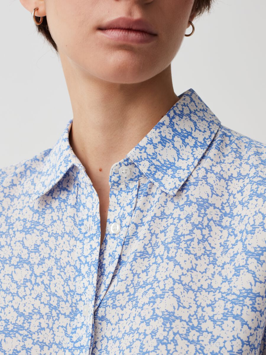 Shirt with pattern_1