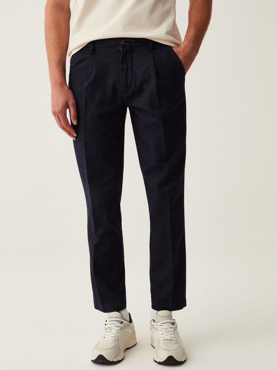Mélange chino trousers with darts_1