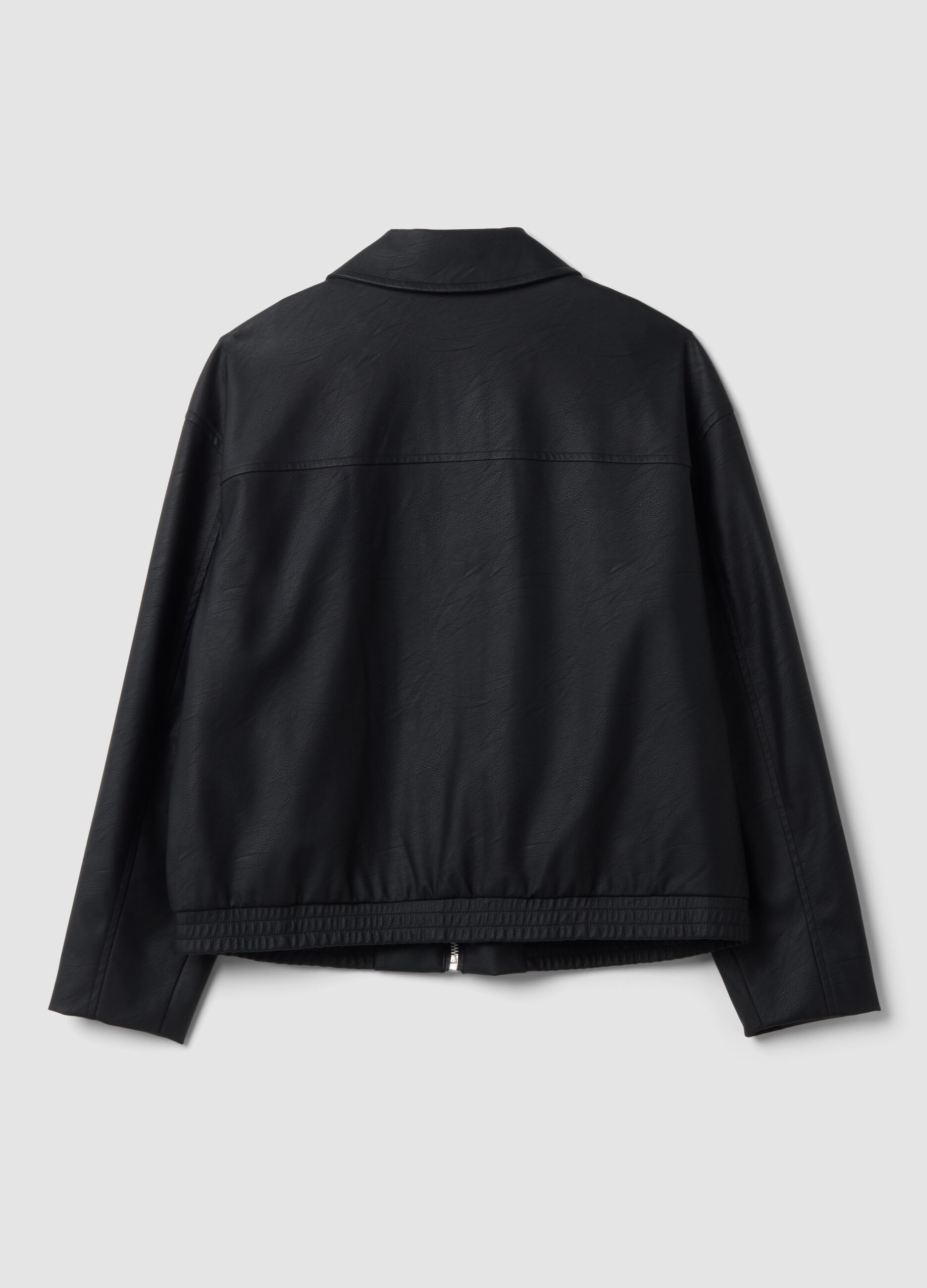 Schwarze Regular-Fit-Jacke mit Rei&szlig;verschluss und Kragen
