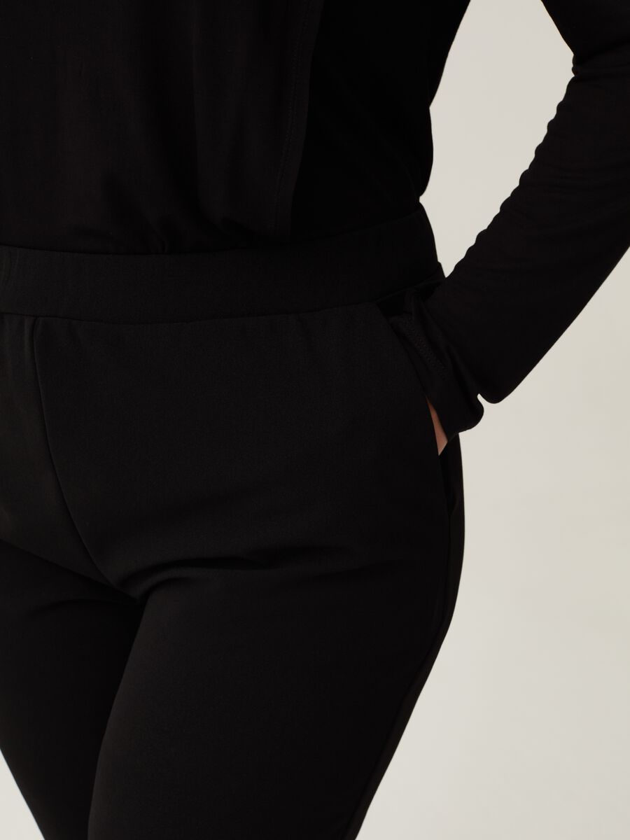 Curvy flare-fit trousers in crêpe_3