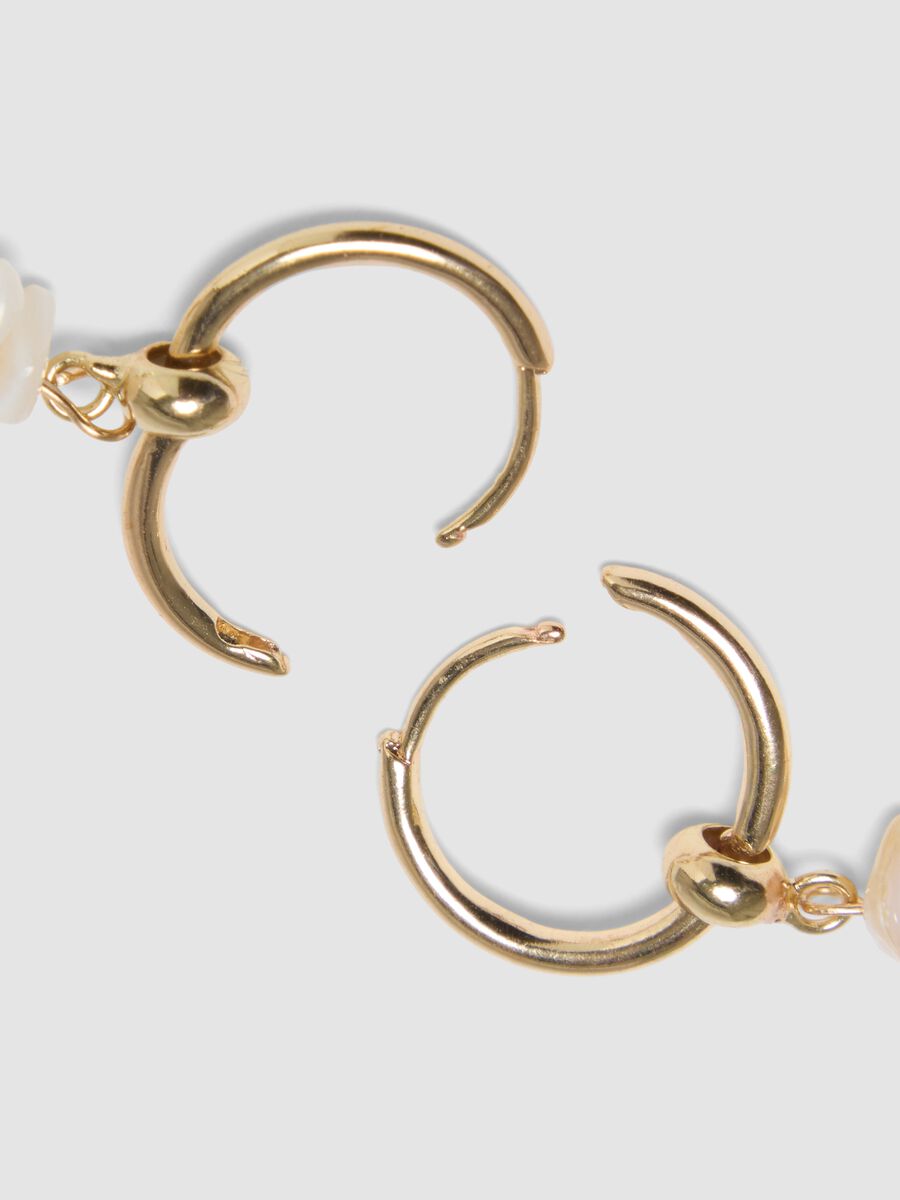 Boucles d&rsquo;oreilles dor&eacute;es avec pendentif &eacute;toile de mer_1