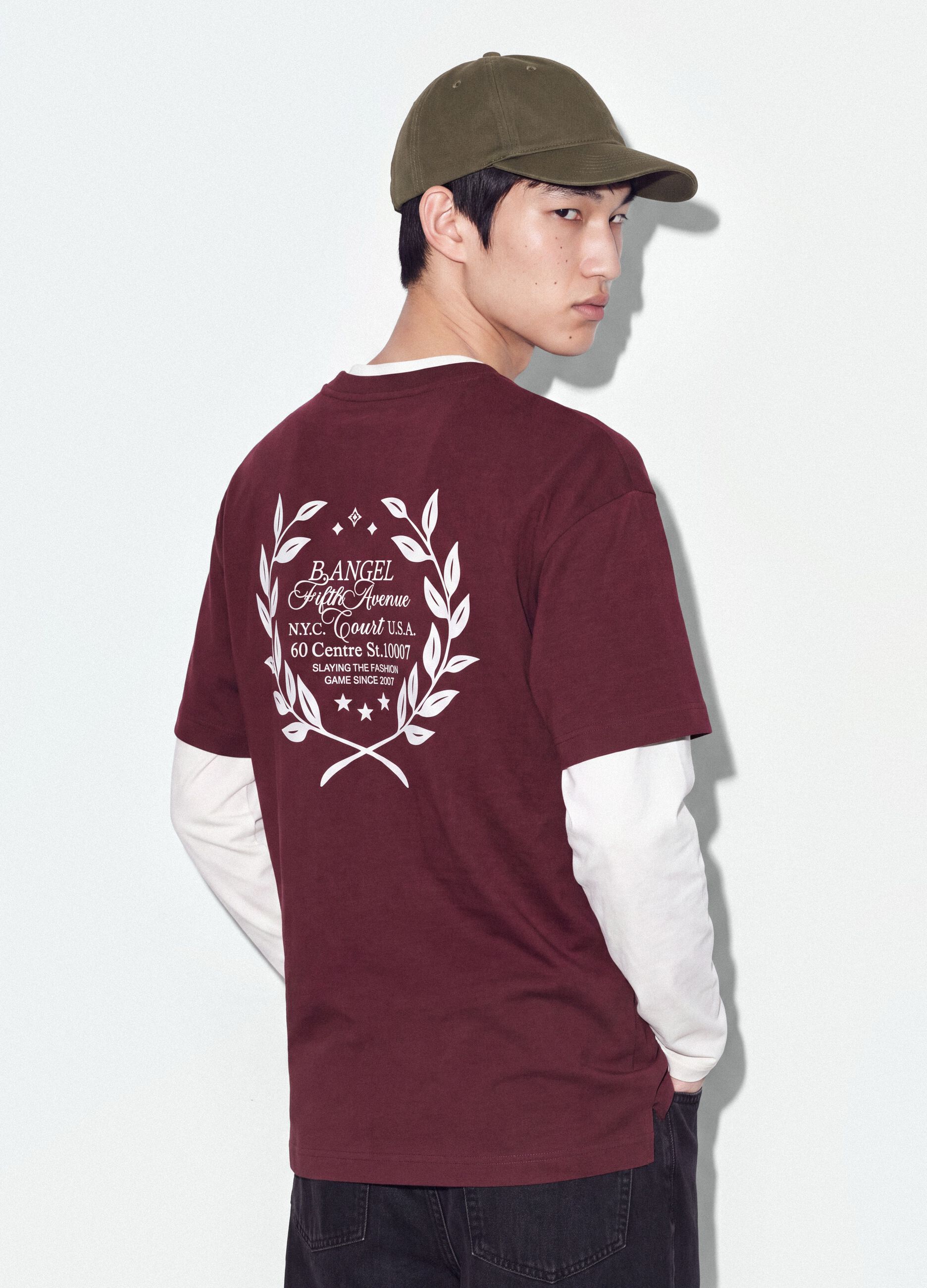 &Kappa;ό&kappa;&kappa;&iota;&nu;&omicron; cropped T-shirt &alpha;&pi;ό 100% &beta;&alpha;&mu;&beta;ά&kappa;&iota; &mu;&epsilon; &sigma;&tau;ά&mu;&pi;&alpha;, boxy fit