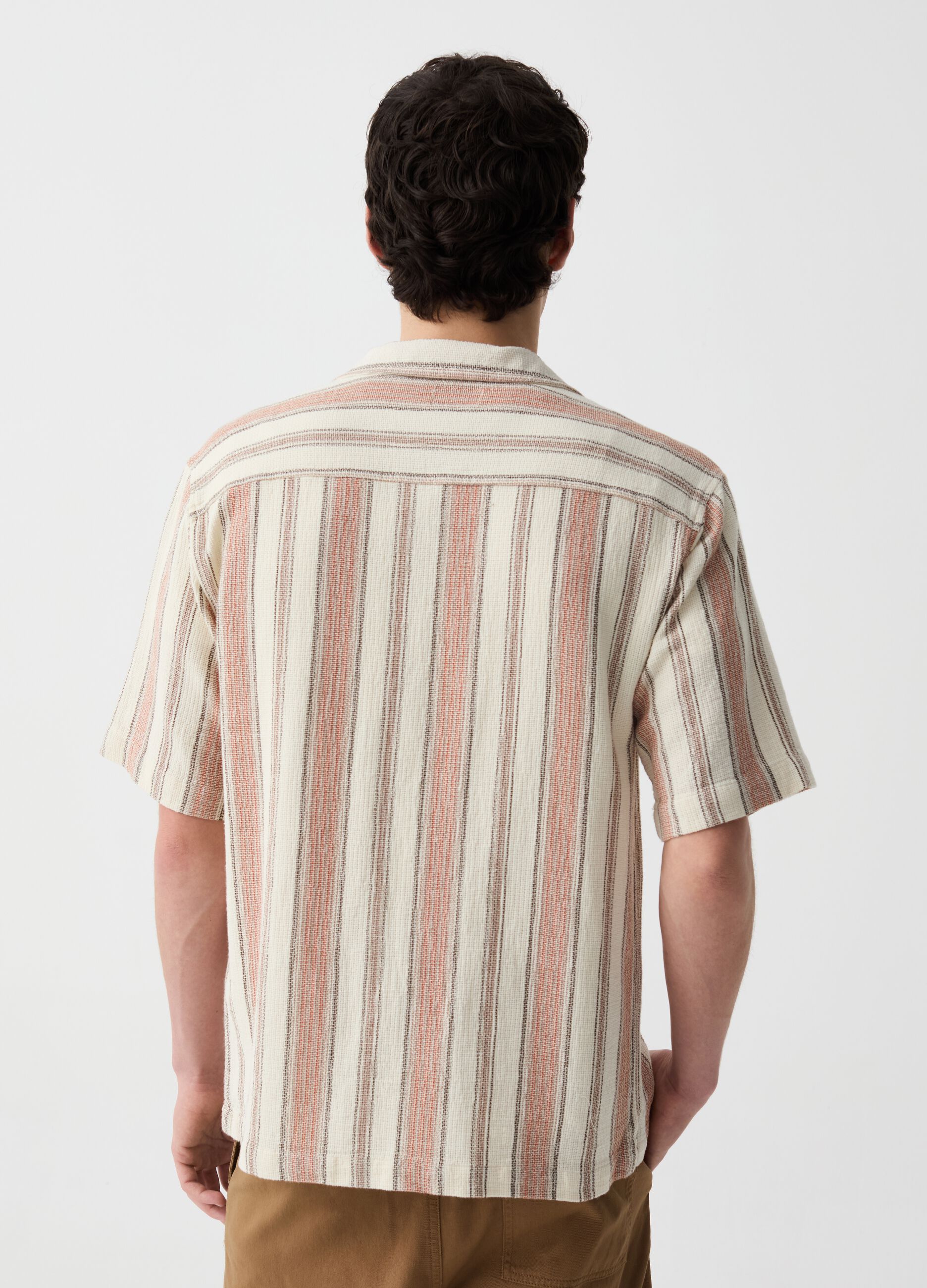 Striped gauze shirt with short sleeves