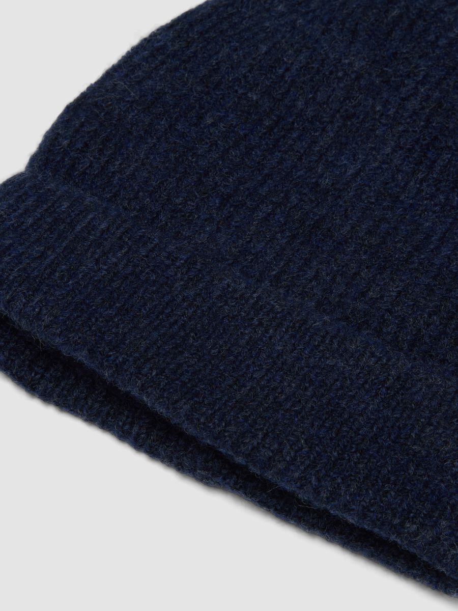 Berretto blu navy in tessuto elasticizzato a costine_1