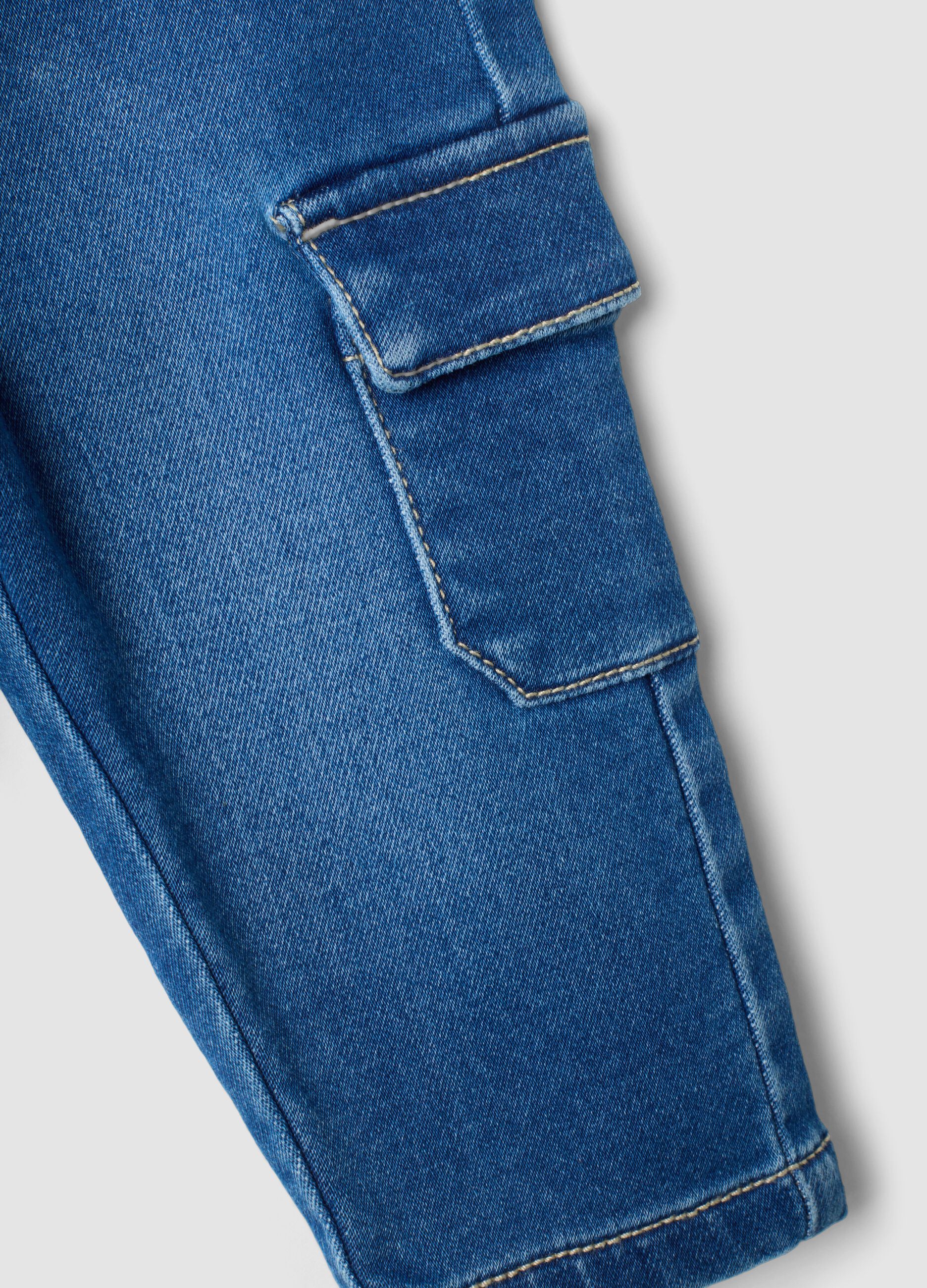 Blaue Baby-Hose aus Stretch-Baumwolle mit Cargo-Tasche