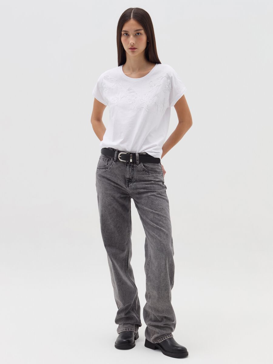T-shirt with floral embroidery_1