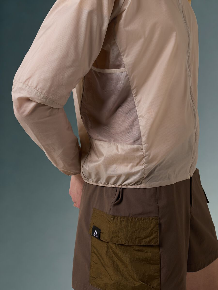 Extralight Windjacke ALTAVIA MIT DEBORAH COMPAGNONI_3