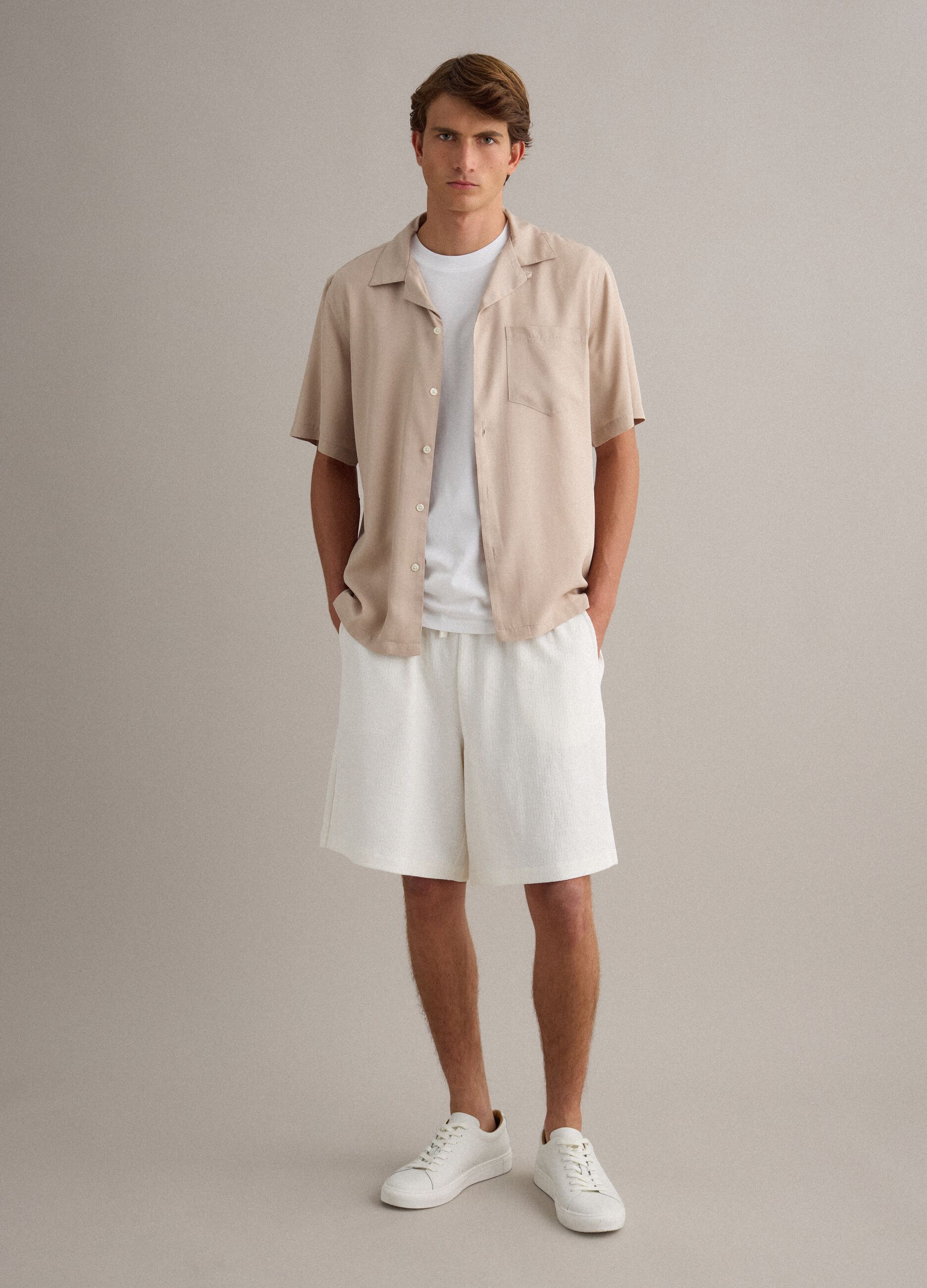 Beige pure-viscose shirt with bowling collar