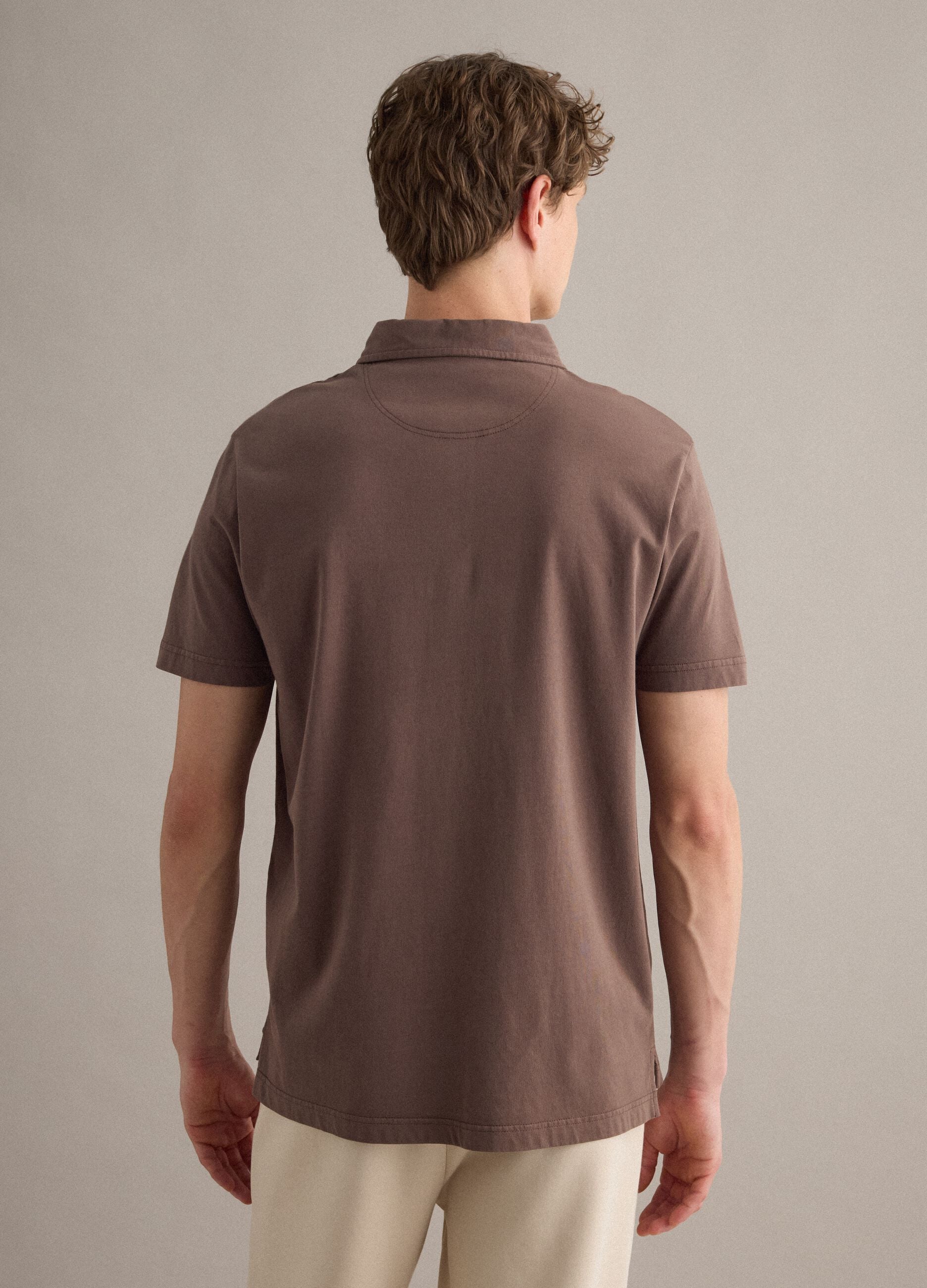 Brown short-sleeve polo shirt in pure cotton, regular fit