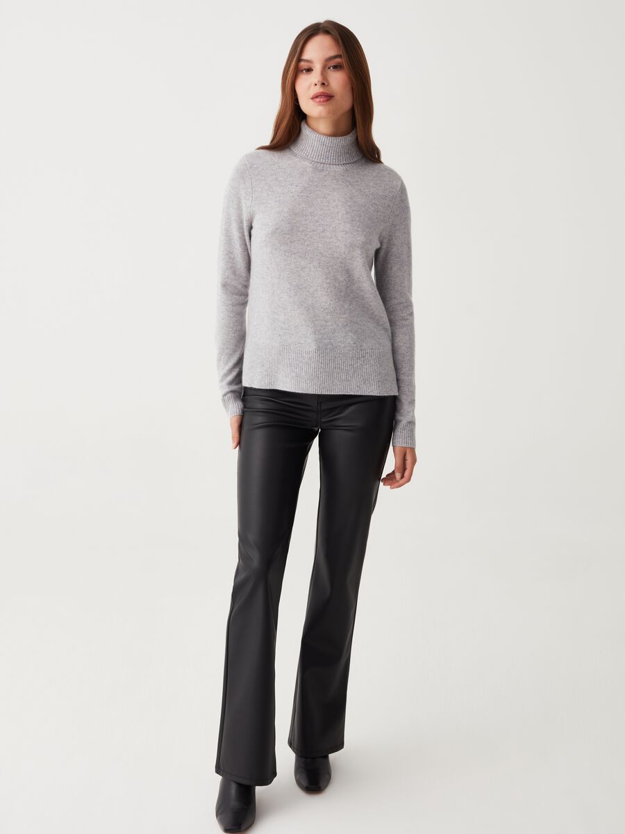 Cashmere pullover with high neck_1
