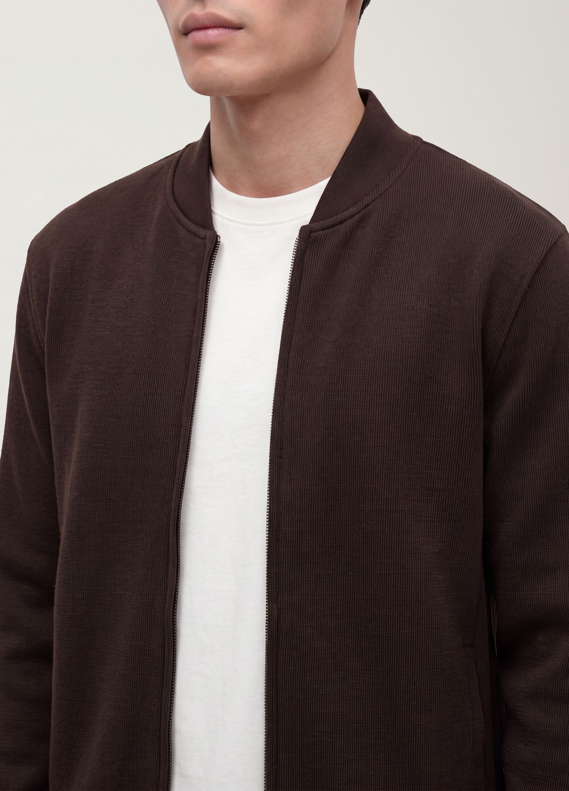 Brown full-zip sweatshirt in stretch piqu&eacute; with ribbed collar