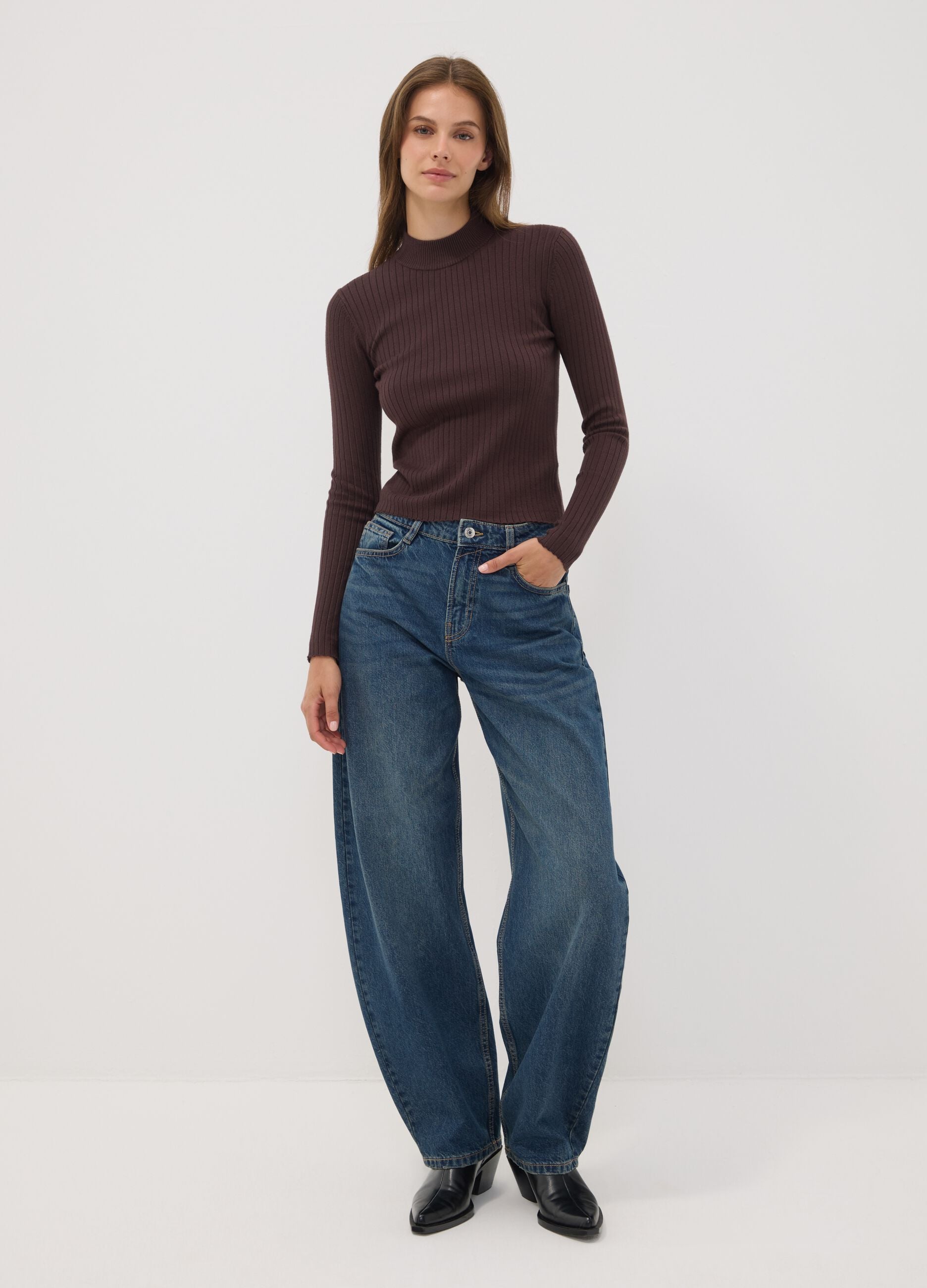 Brown ribbed viscose-blend top with high neck
