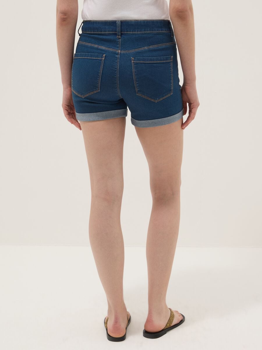 Light blue regular-fit stretch cotton denim shorts_2